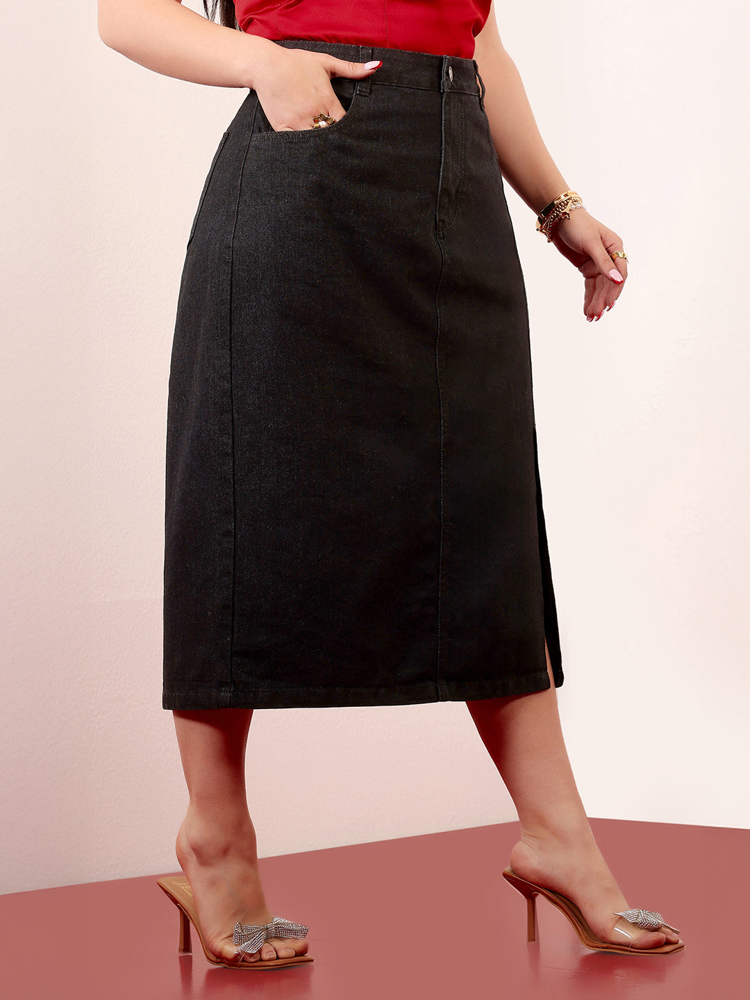 Women's Black Straight-Fit High-Rise  Stretchable Denim Midi Skirt