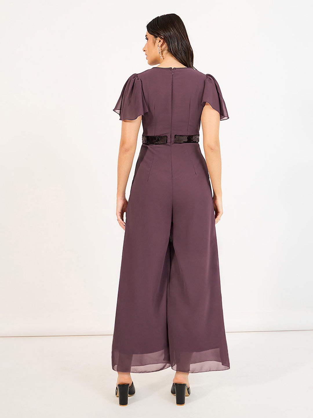 Women's Mauve Solid Relaxed Fit Short Sleeve V-Neck Ankle-Length Straight Jumpsuit