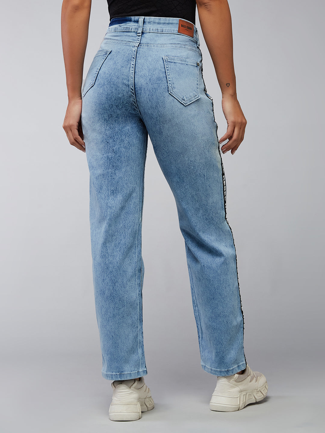 Women's Light Blue Slim High Rise Clean Look Blast Effect Twill Tape Detailing Regular Length Stretchable Denim Jeans