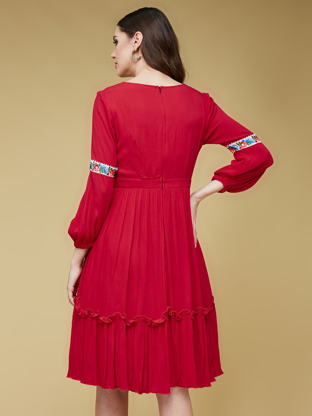 Women's Red Square Neck Bishop Sleeve Viscose Rayon Solid Gathered Midi Dress