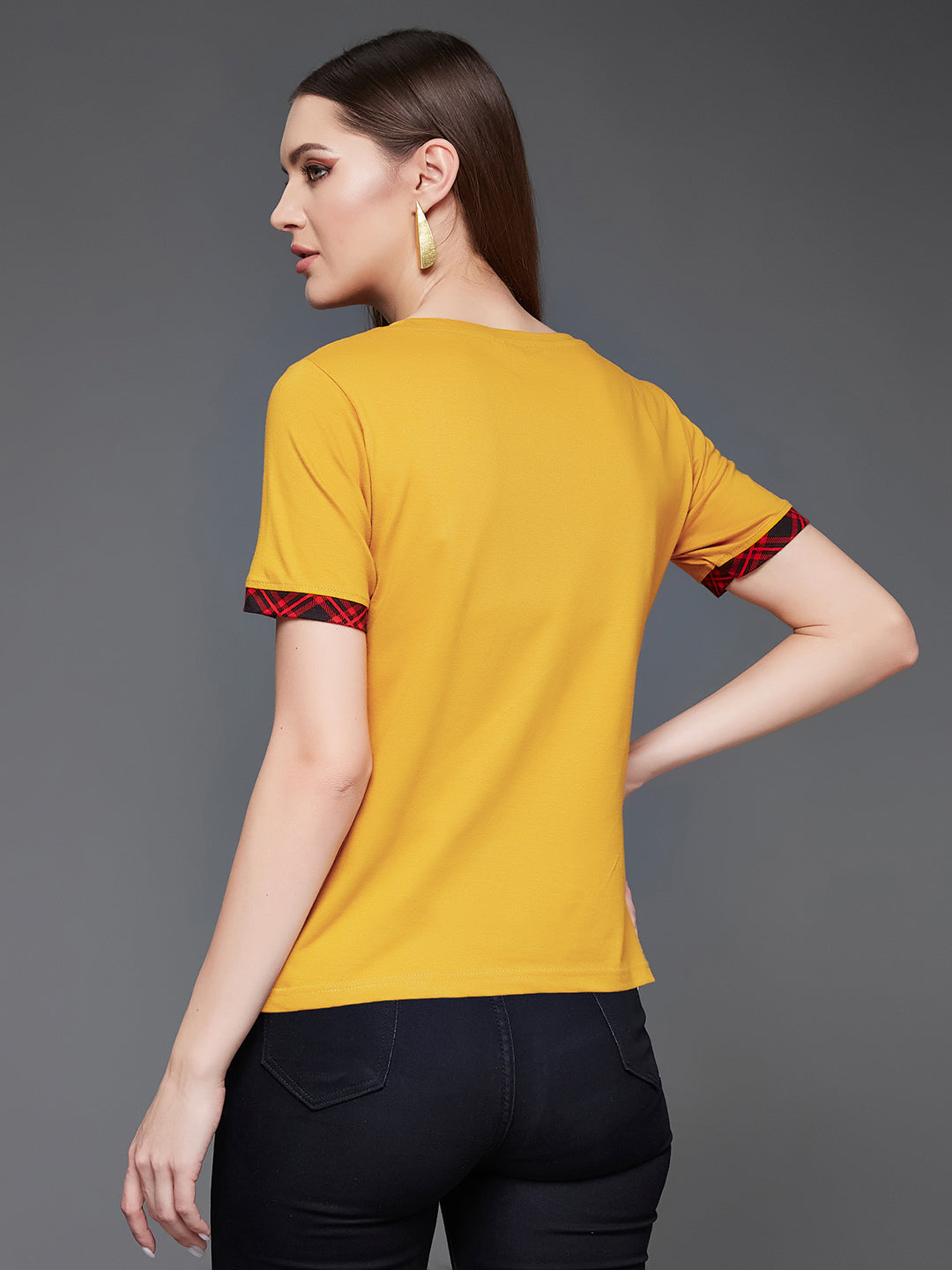 Women's Mustard Yellow Round Neck Short Sleeves Regular Length Printed T-shirt