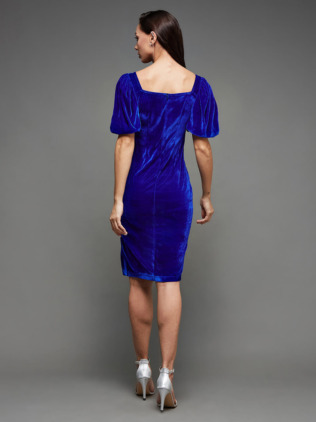 Royal Blue-Colored Sweetheart Neck Half Sleeve Solid Bodycon Knee-Long Velvet Dress for Women