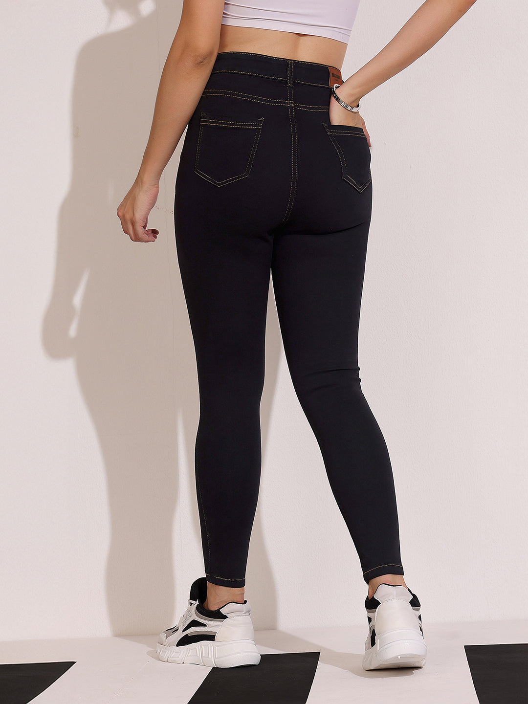 Women's Black Skinny High Rise Clean Look Cropped Stretchable Denim Jeans