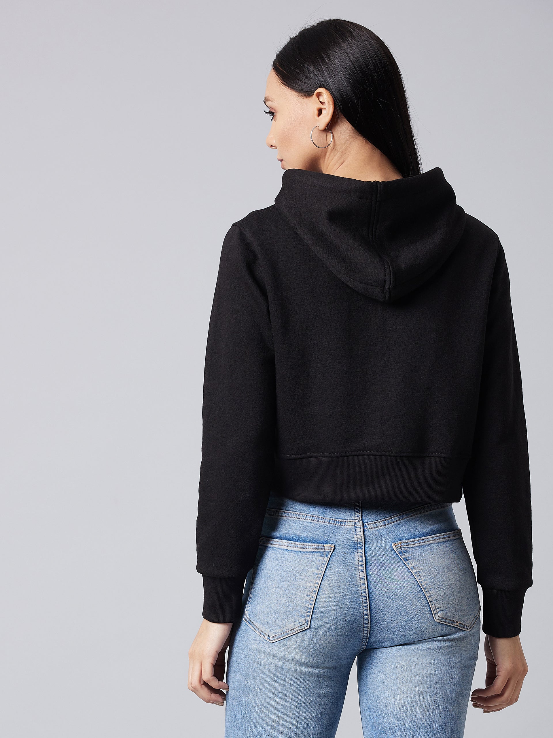 Women's Black Round Neck Full Sleeve Solid Crop Sweatshirt