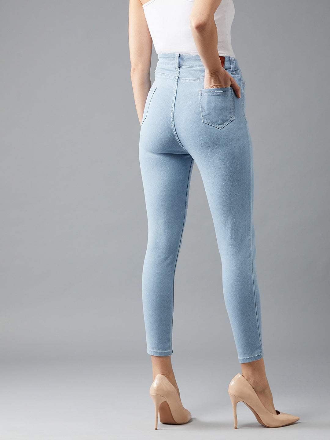 Women's Light Blue Skinny Fringed Hemline Detailing High Rise Ice Wash Clean Look Cropped Solid Stretchable Denim Jeans