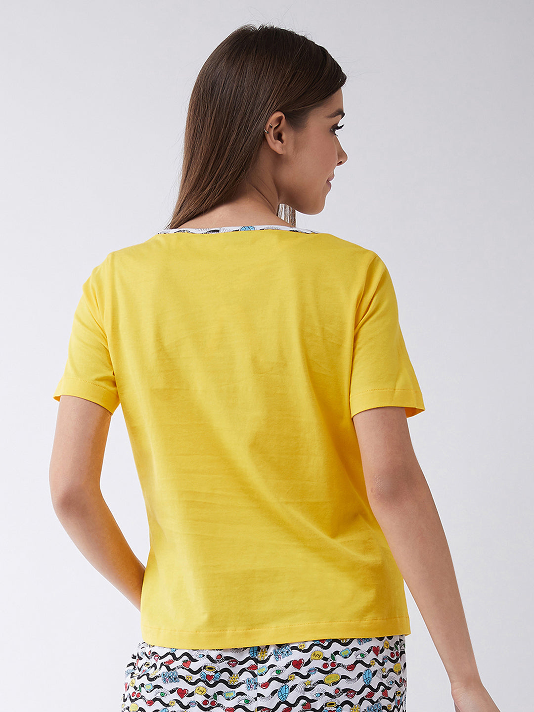 Women's Yellow Round Neck Short Sleeves Printed Regular length T-shirt