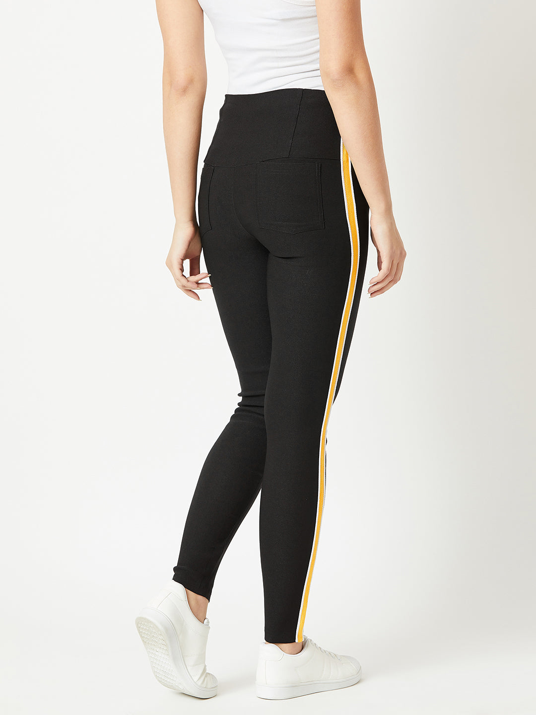 Women's Black Solid Regular Length High Waist Knitted Slim Fit Twill Tape Detailing Jeggings