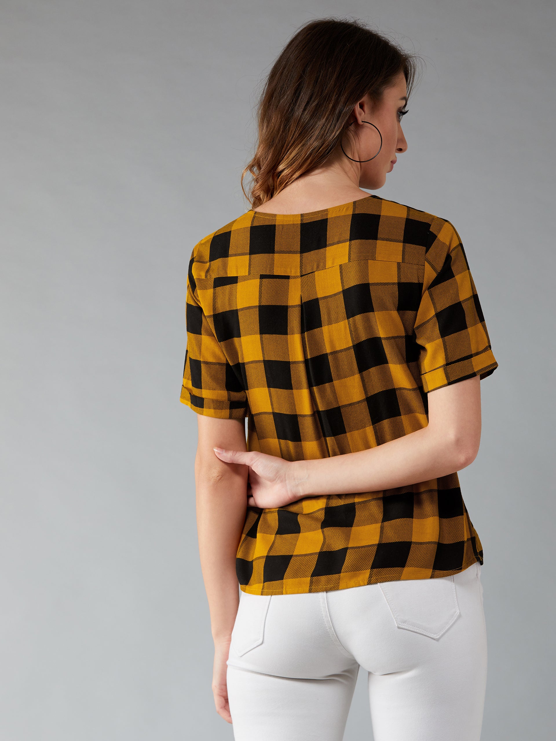 Women's Black & Mustard Round Neck Half Sleeve Checkered Boxy Regular Length Shirt