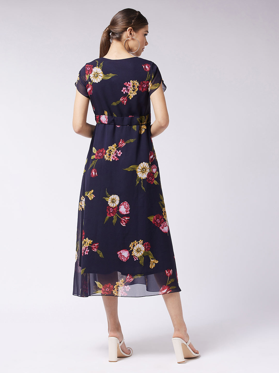 Women's Multicolored-Base-Navy Blue V-Neck Short Sleeve Floral Pleated Midi Dress