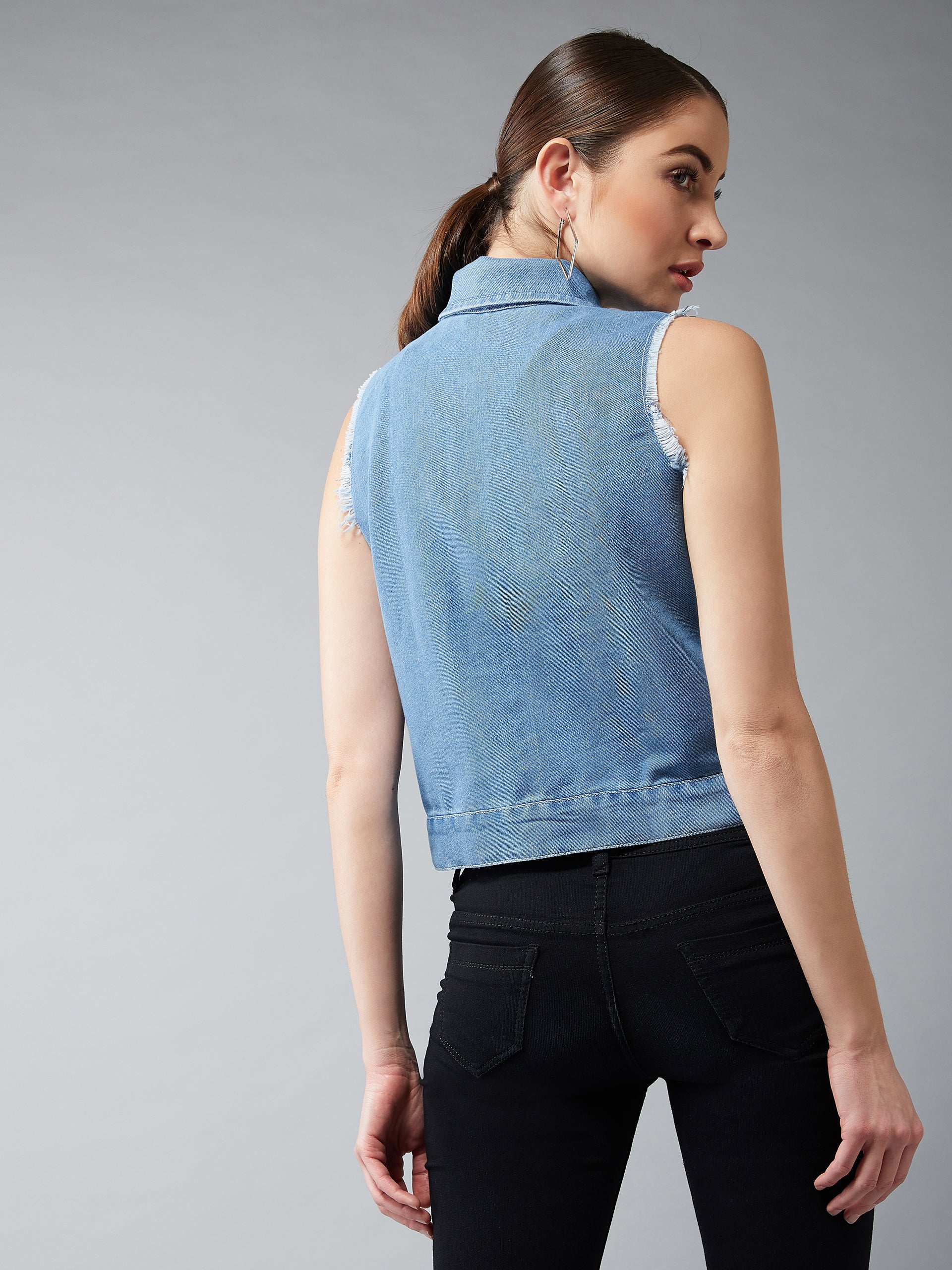 Women's Light Blue Polo Neck Sleeveless Denim Solid Buttoned Ice Wash Raw Edge Detailing Crop Denim Jacket