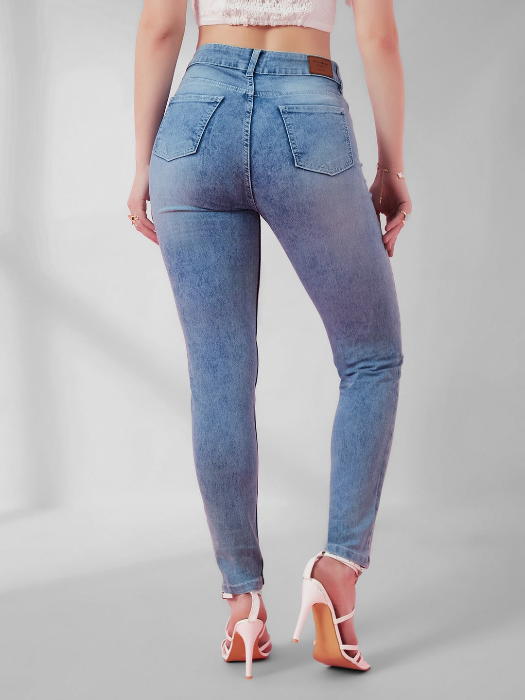 Light Blue Slim Fit high-rise Light Wash Denim Stretchable Jeans for Women