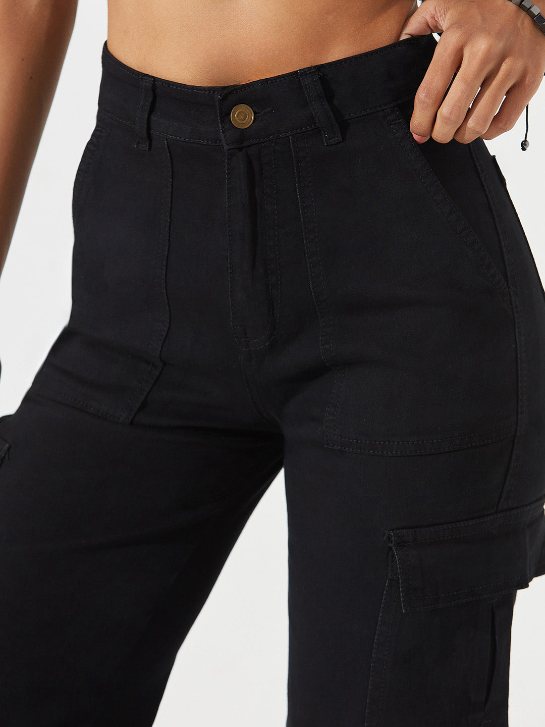 CHASEstretch™ Black Wide-Leg High-Rise Stretchable Denim Cargo Jeans For Women
