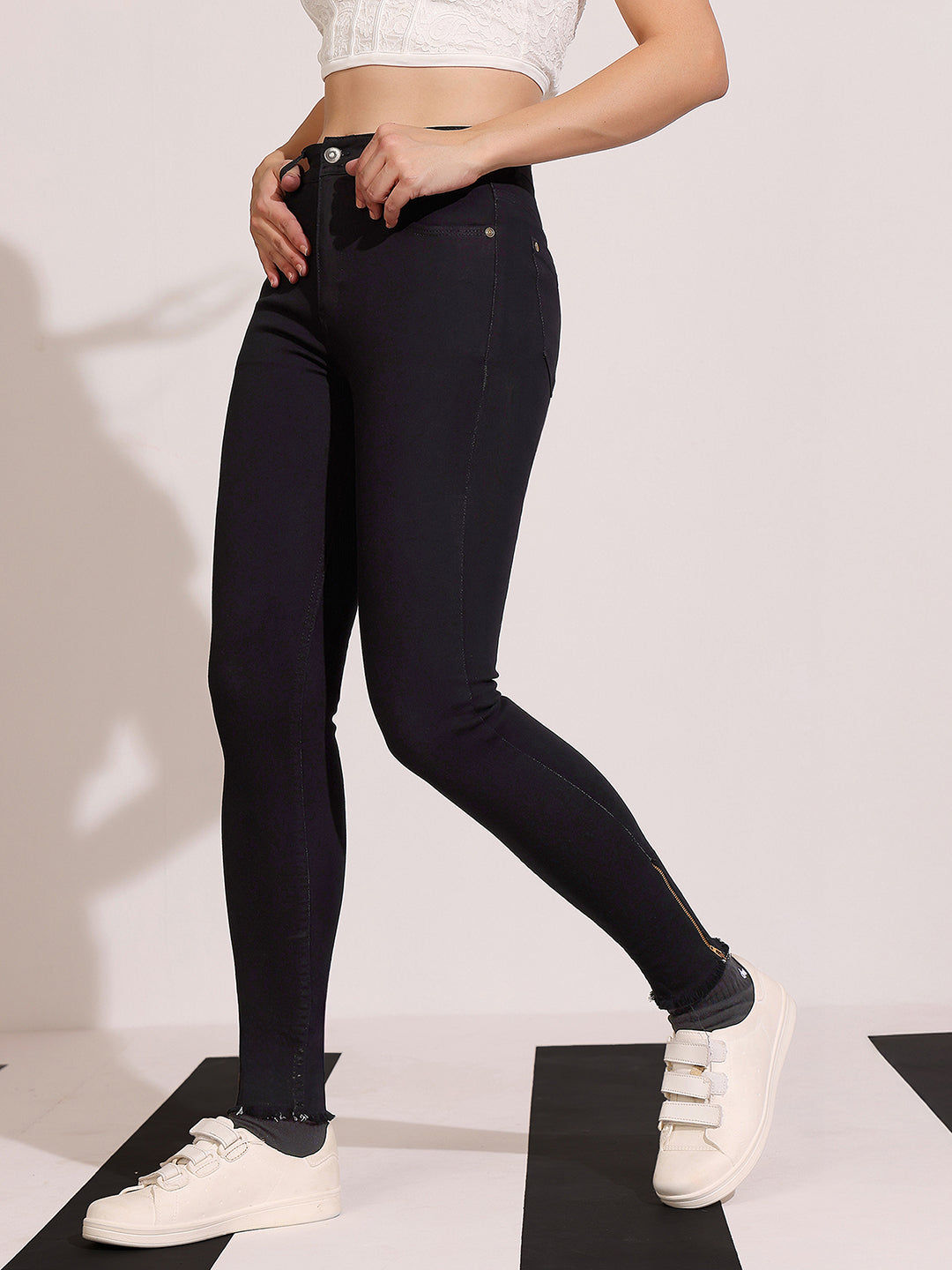 Women's Black Slim Fit High Rise Regular Length Zipper And Raw Edge Detailing Stretchable Denim Jeans