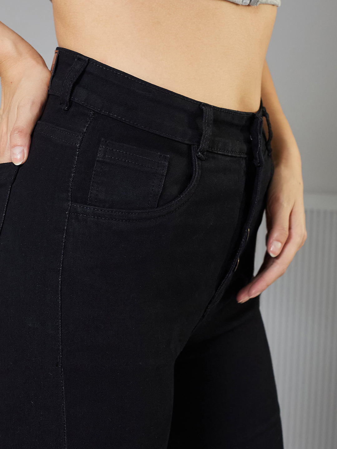 Black Skinny-Fit High-Rise Stretchable Denim Jeans for Women