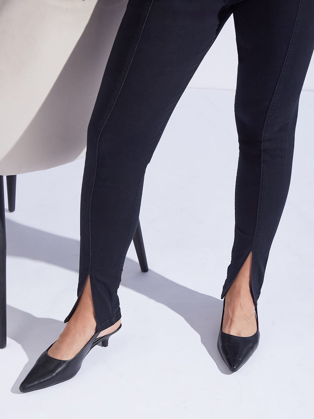 Black Skinny High Rise Clean Look Regular-Length Stretchable Denim Jeans for Women