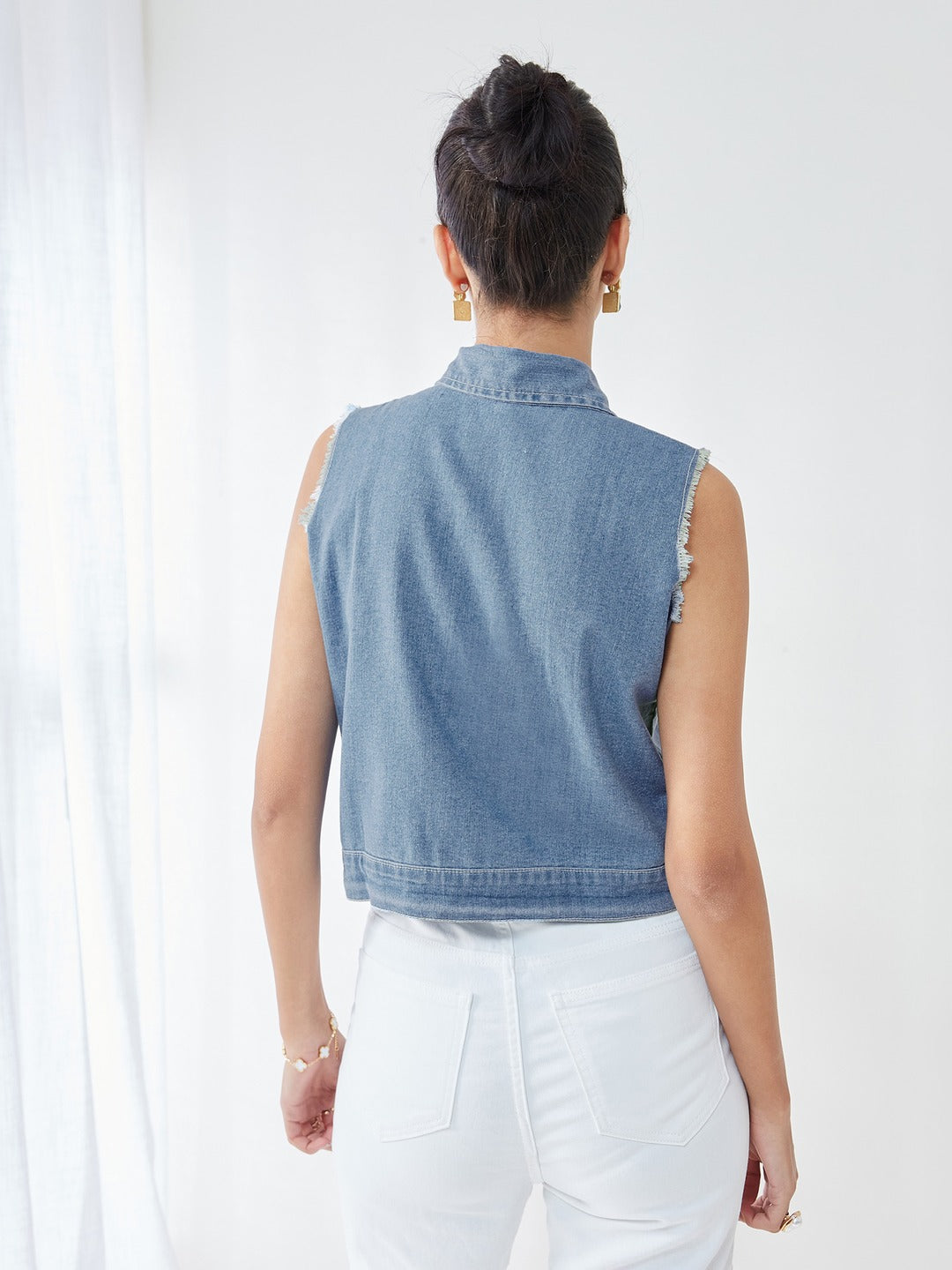 Light Blue Polo Neck Sleeveless Denim Solid Buttoned Ice Wash Raw Edge Detailing Crop Denim Jacket for Women