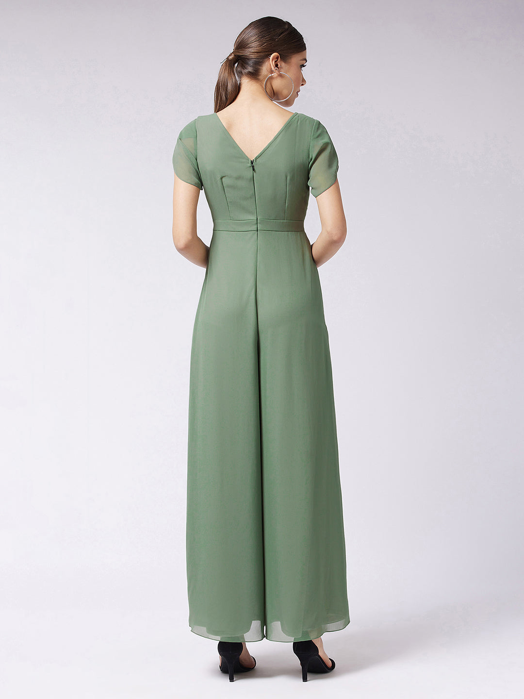 Women's Light Green Round Neck Tulip Sleeve Embroidered Pleated Regular Jumpsuit