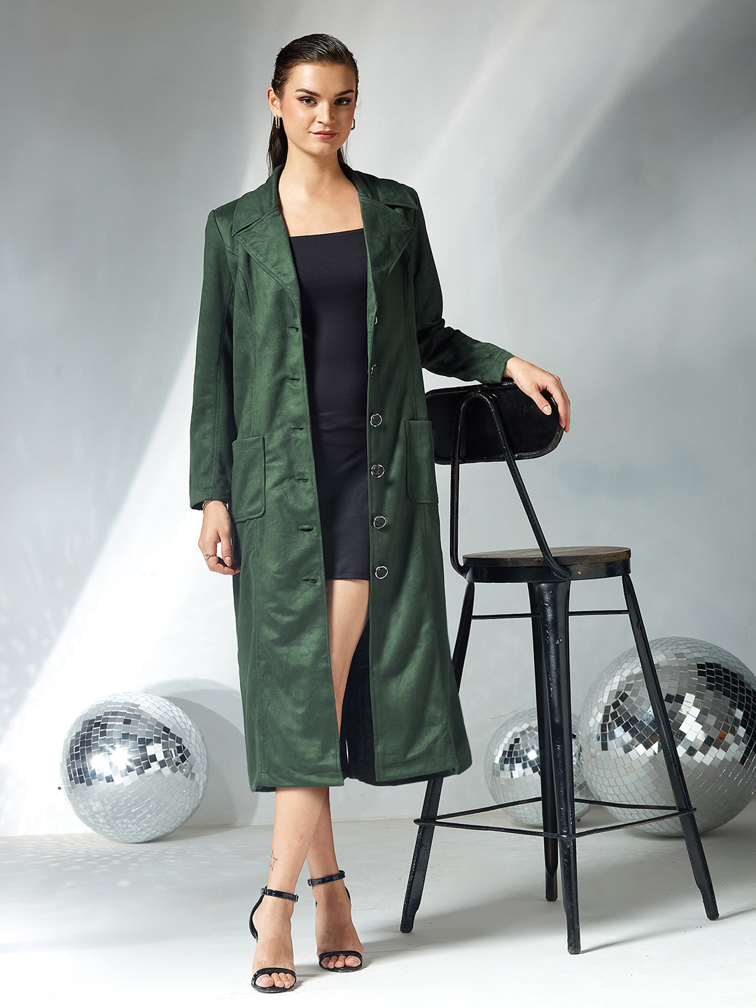 Women's Dark Green Solid V-Neck Full Sleeves Patched Pocketed Polyester Button Down Longline Winter Wear Jacket
