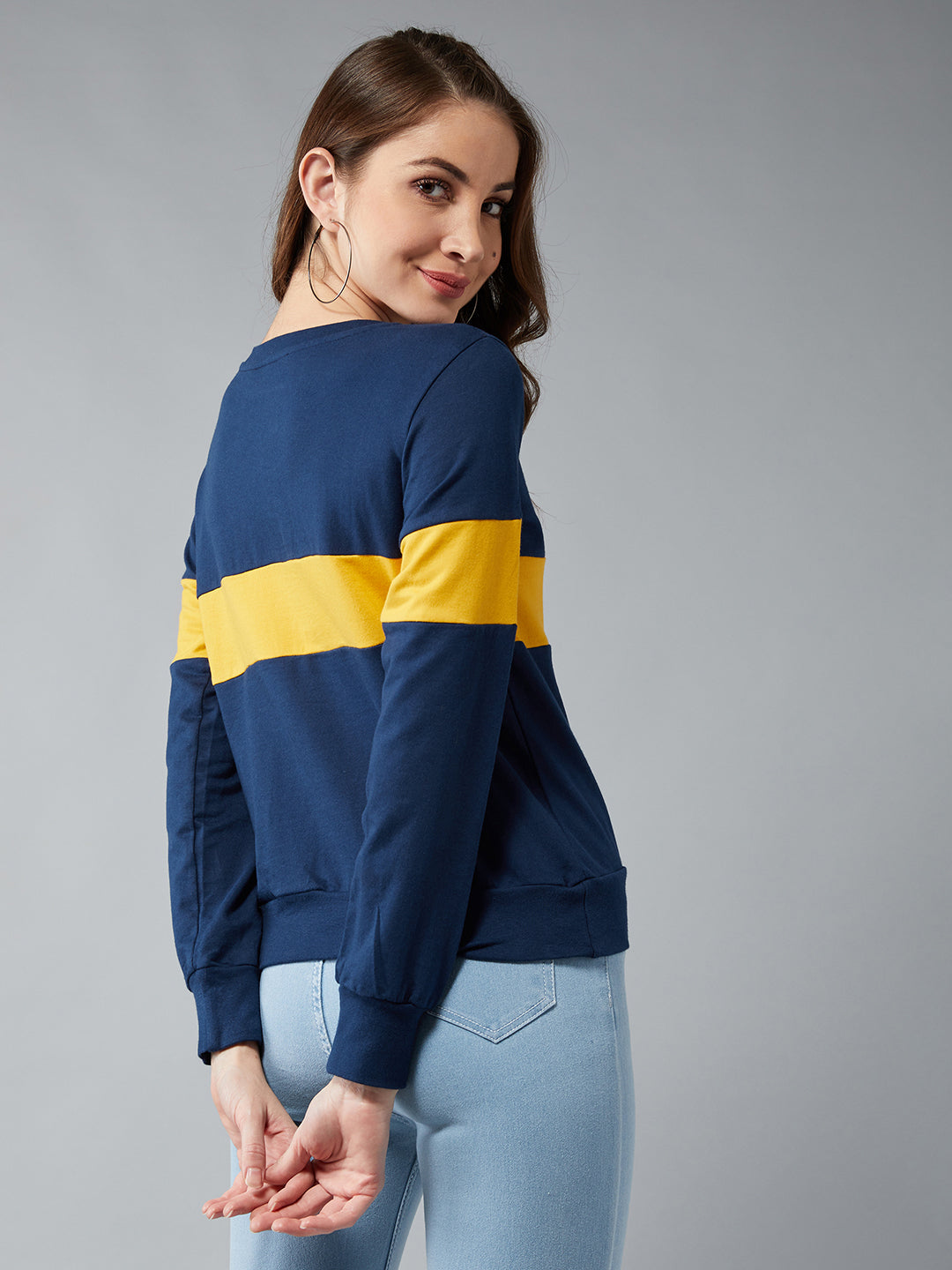 Women's Navy Blue Round Neck Full Sleeves Cotton Solid Boxy Colorblock Sweatshirt