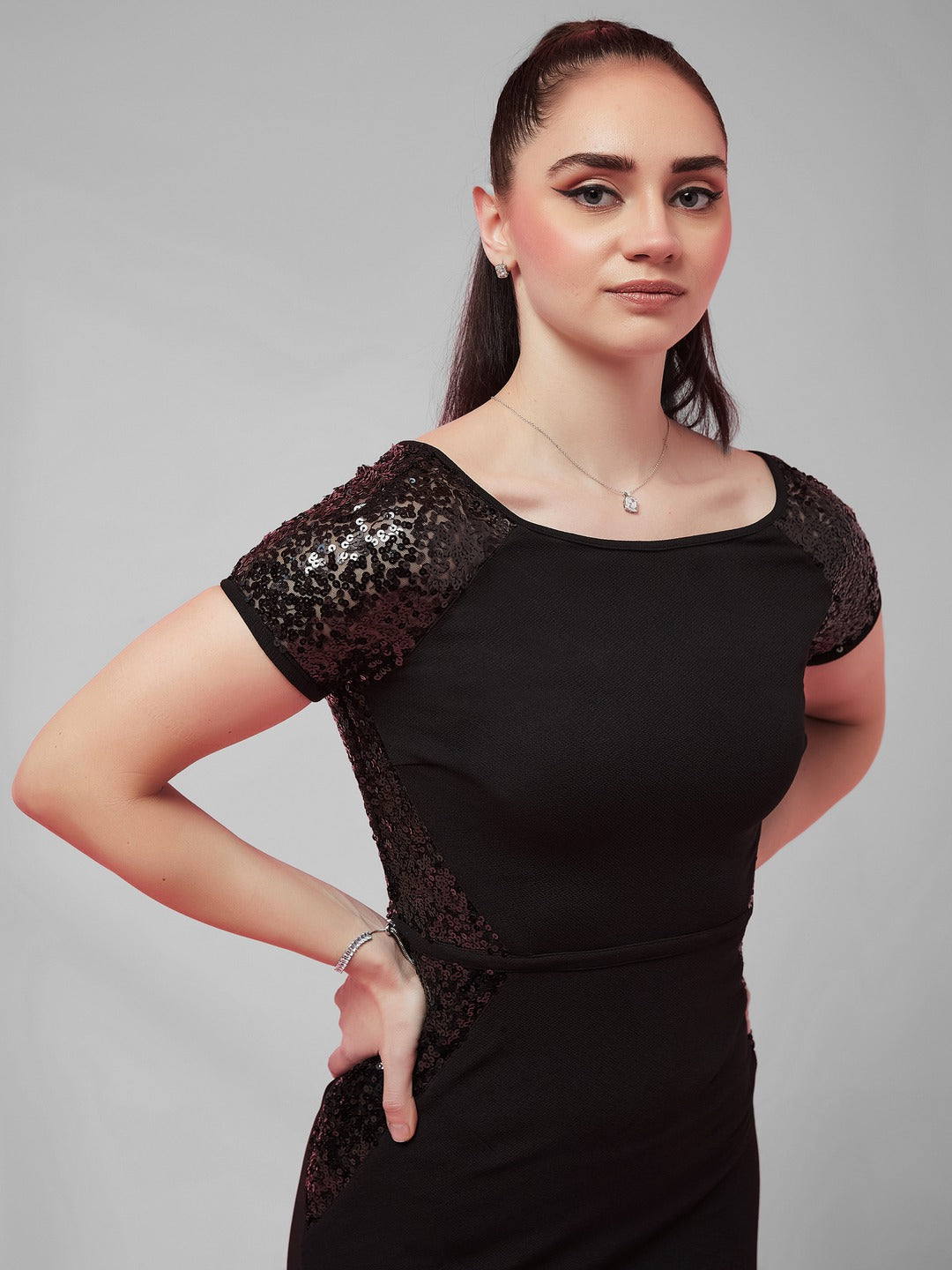 Black Round Neck Raglan sleeves Solid Bodycon Mini Dress for Women