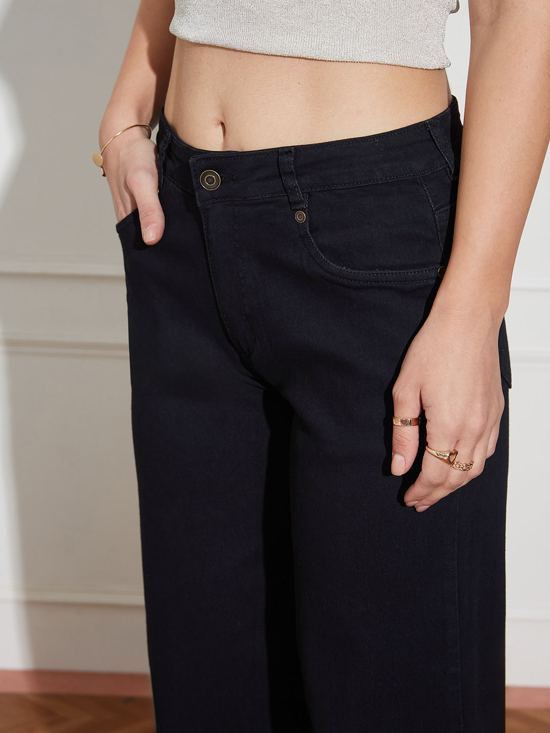 Black Wide-Leg Mid Rise Clean Look Cropped Stretchable Denim Jeans for Women