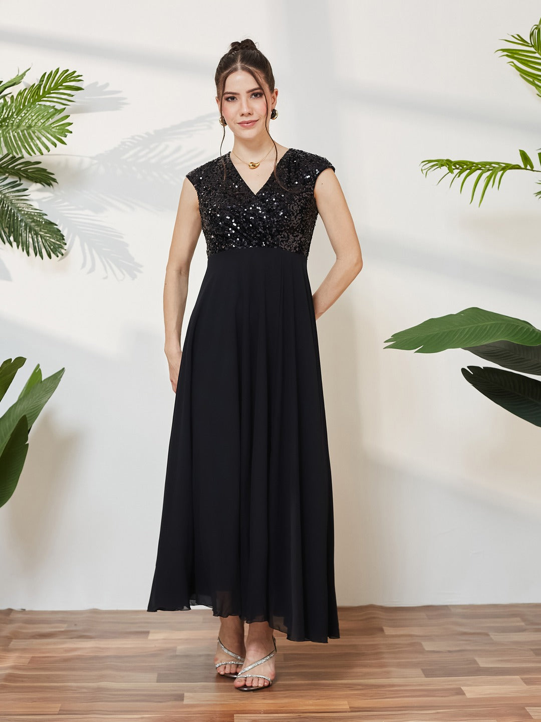 Black V-Neck Cap Sleeved Solid Wrap Maxi Dress for Women