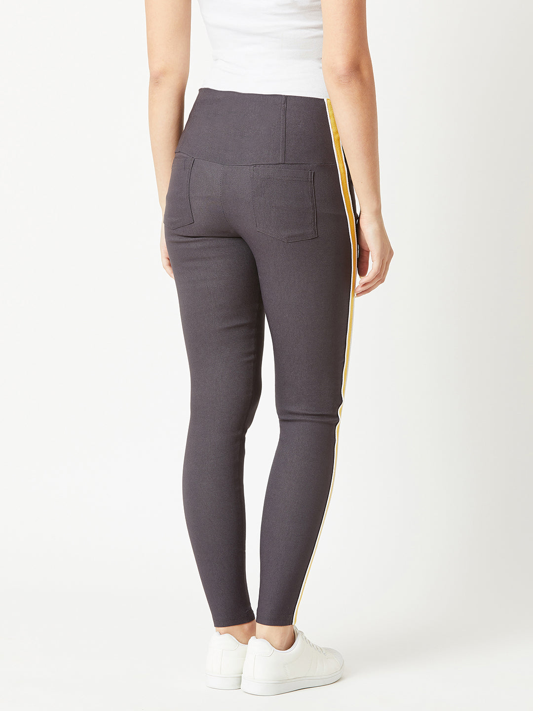 Women's Dark Grey Solid Regular Length High Waist Knitted Slim Fit Twill Tape Detailing Jeggings