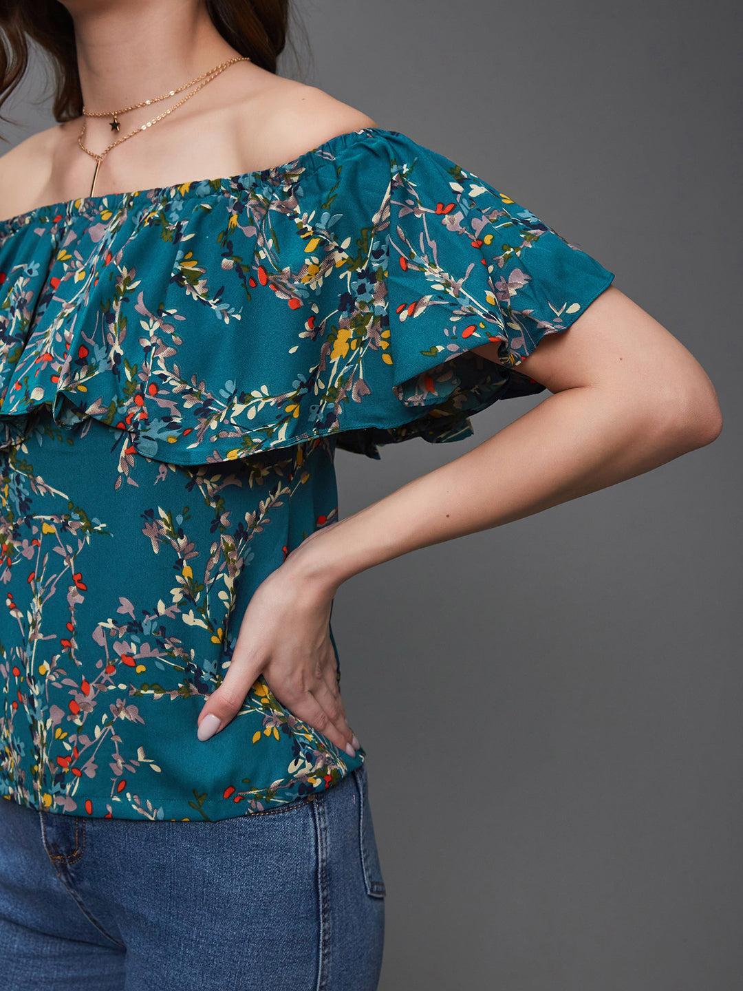 Women's Multicolored-Base-Turquoise Off-Shoulder Sleeveless Floral Bardot Regular Top