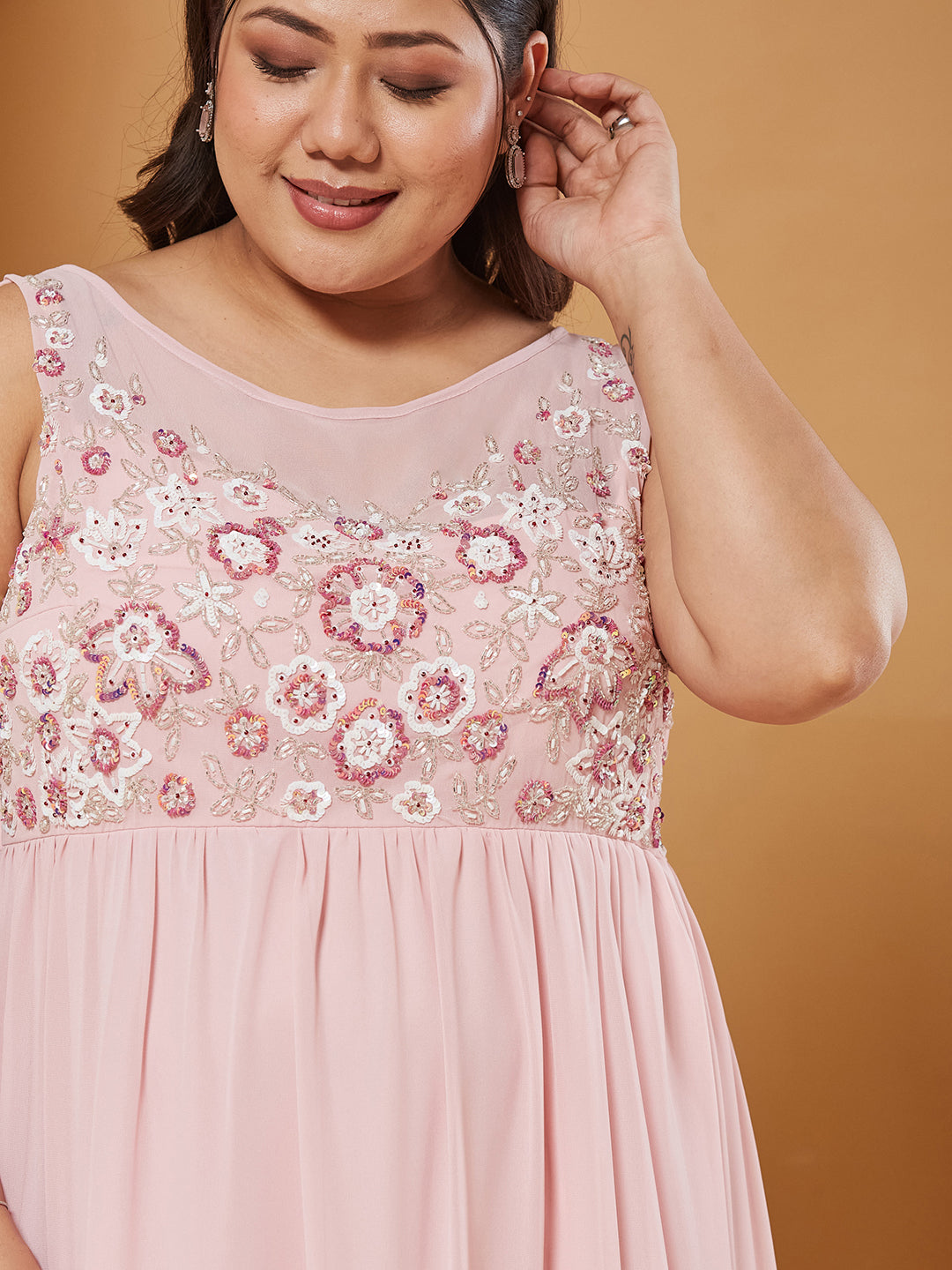 Dusty Pink Boat-Neck-Sleevesless Embellished Gathered Regular Dress for Women