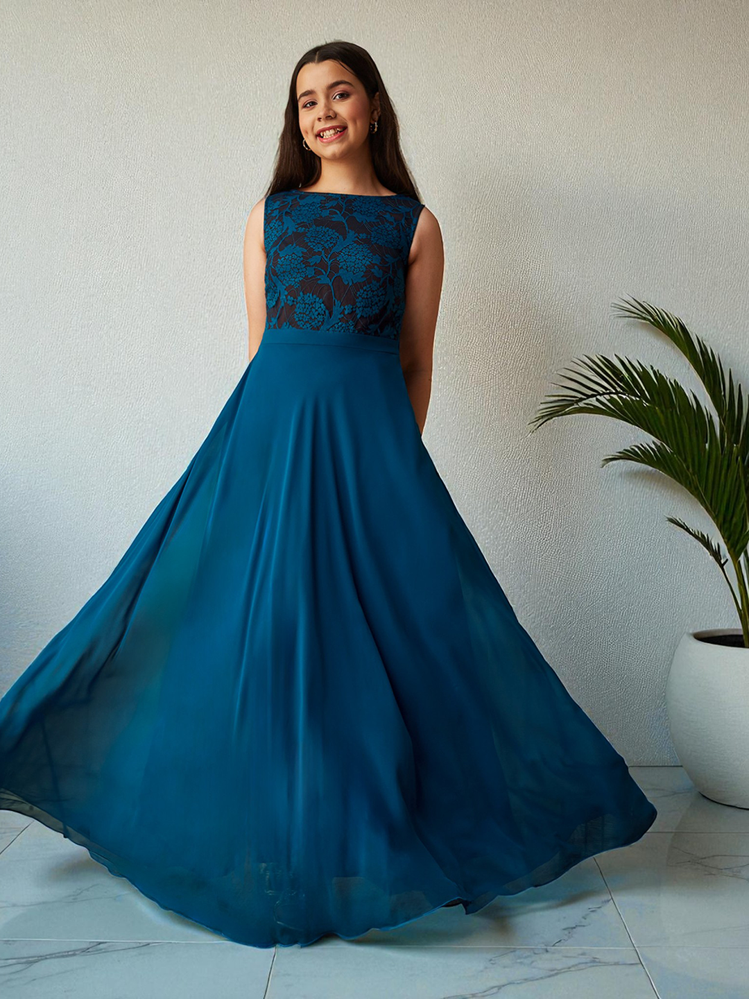 Royal Blue Round-Neck Sleeveless Floral Lace-Overlaid Fit & Flare Georgette Maxi Dress for Girls/Teenagers for Women — Mizuki