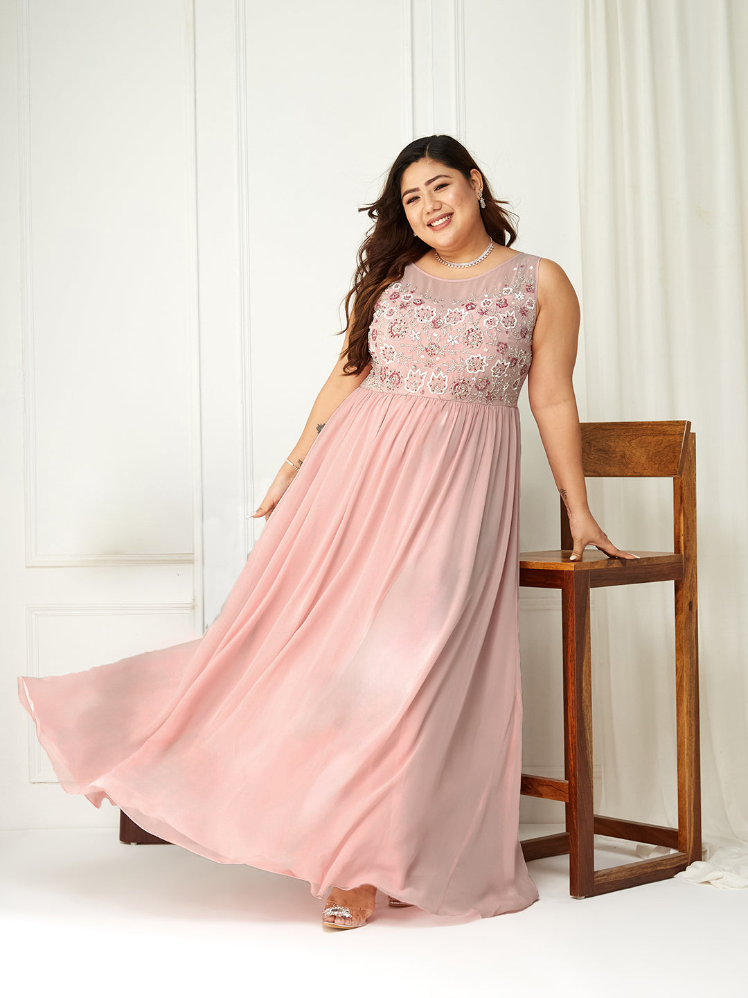 Women's Pink Boat Neck Sleeveless Sequin Embroidery Gathered Maxi Dress