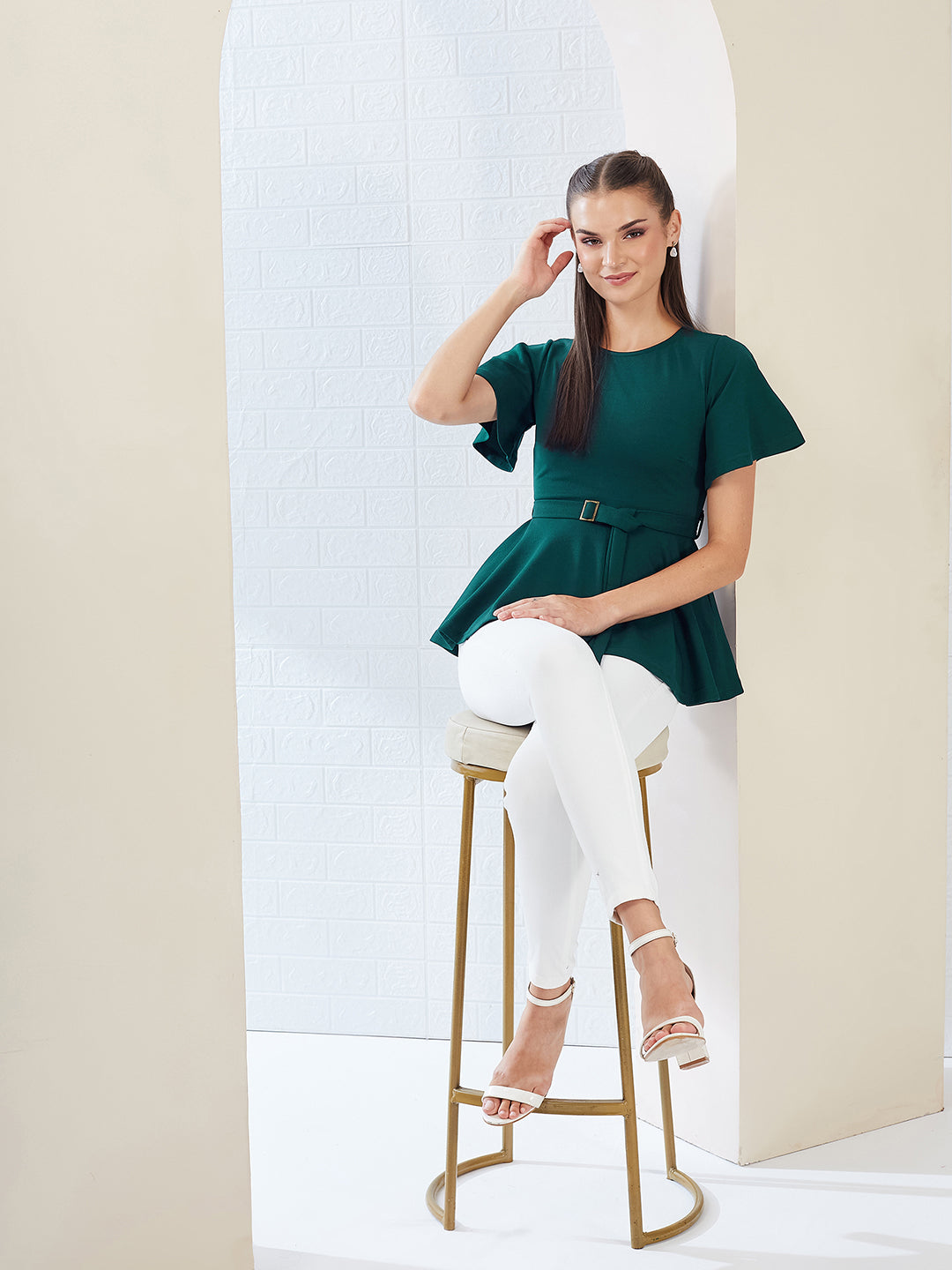 Green Solid Polyester Slim Fit Round Neck Short Sleeve Regular Length Top  for Women — Miss Chase