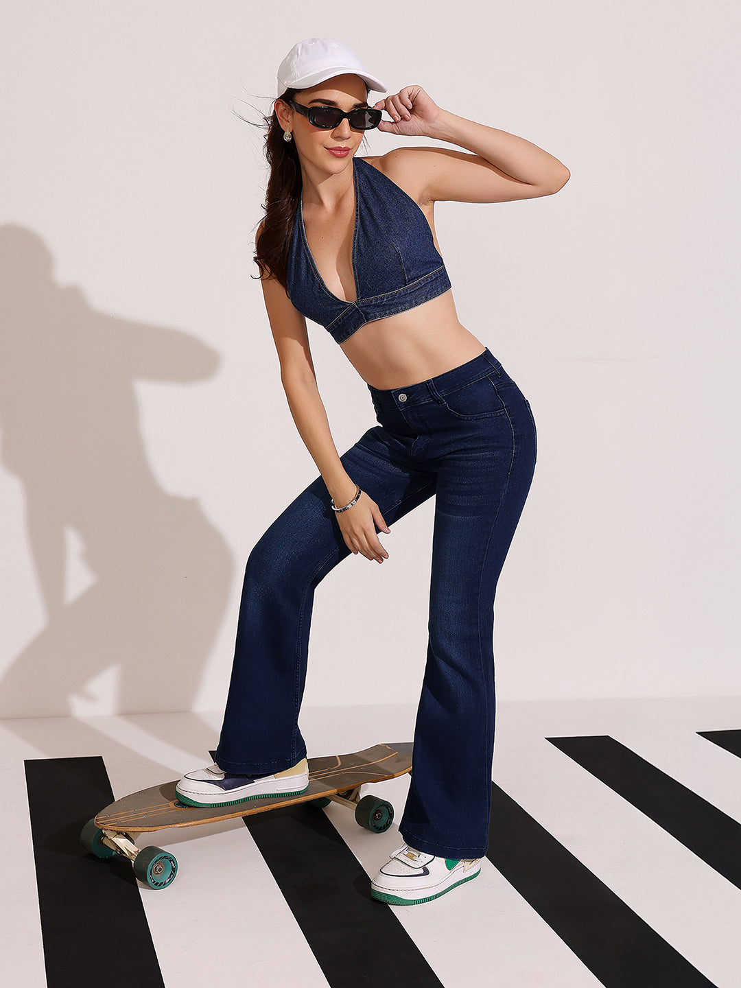 CHASEstretch™ Women's Navy Blue High-Rise Clean-Look Regular-Length Stretchable Flared Denim Jeans