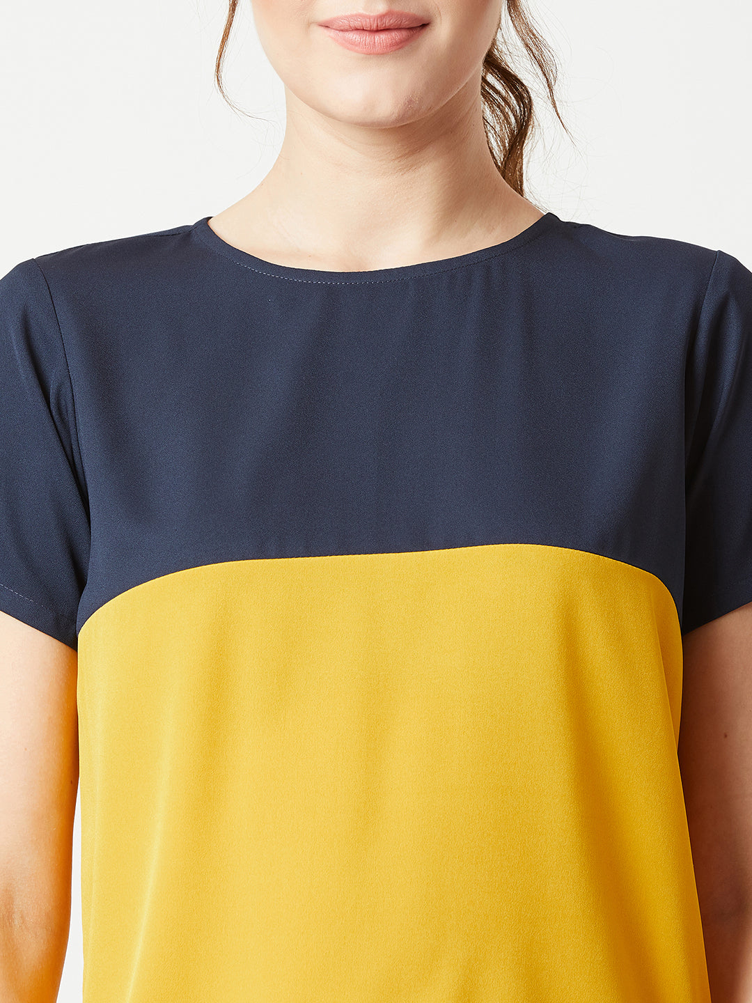 Women's Multicolored With A Navy Blue Base Round Neck Short Sleeve Solid Color block Boxy Top