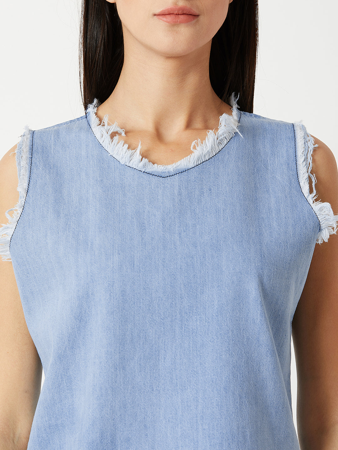 Women's Light Blue Round Neck Sleeveless Denim Solid Ice Wash Raw Edge Detailing Denim Crop Top