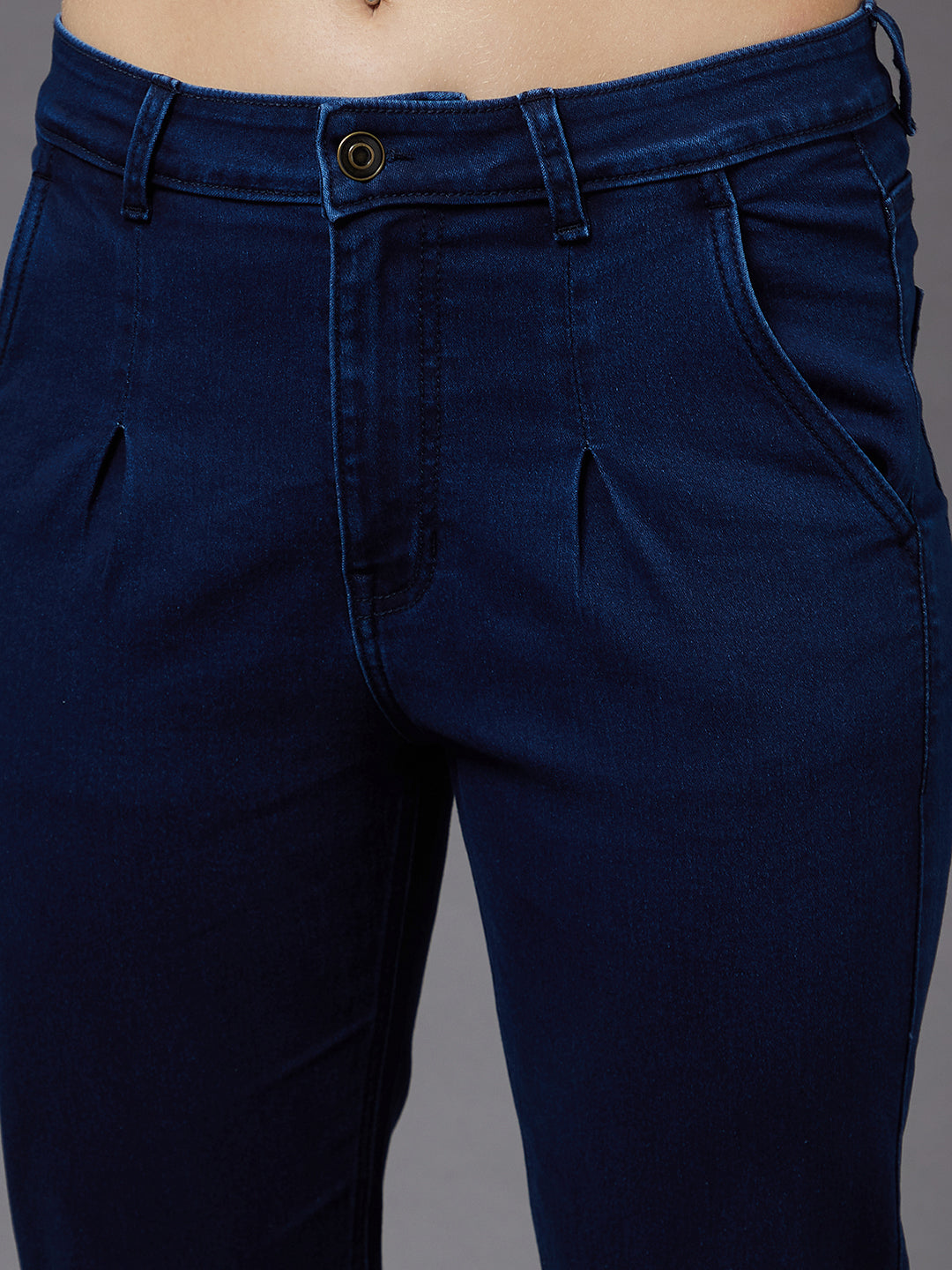 Women's Navy Blue Tapered Fit High Rise Stretchable Denim Jeans