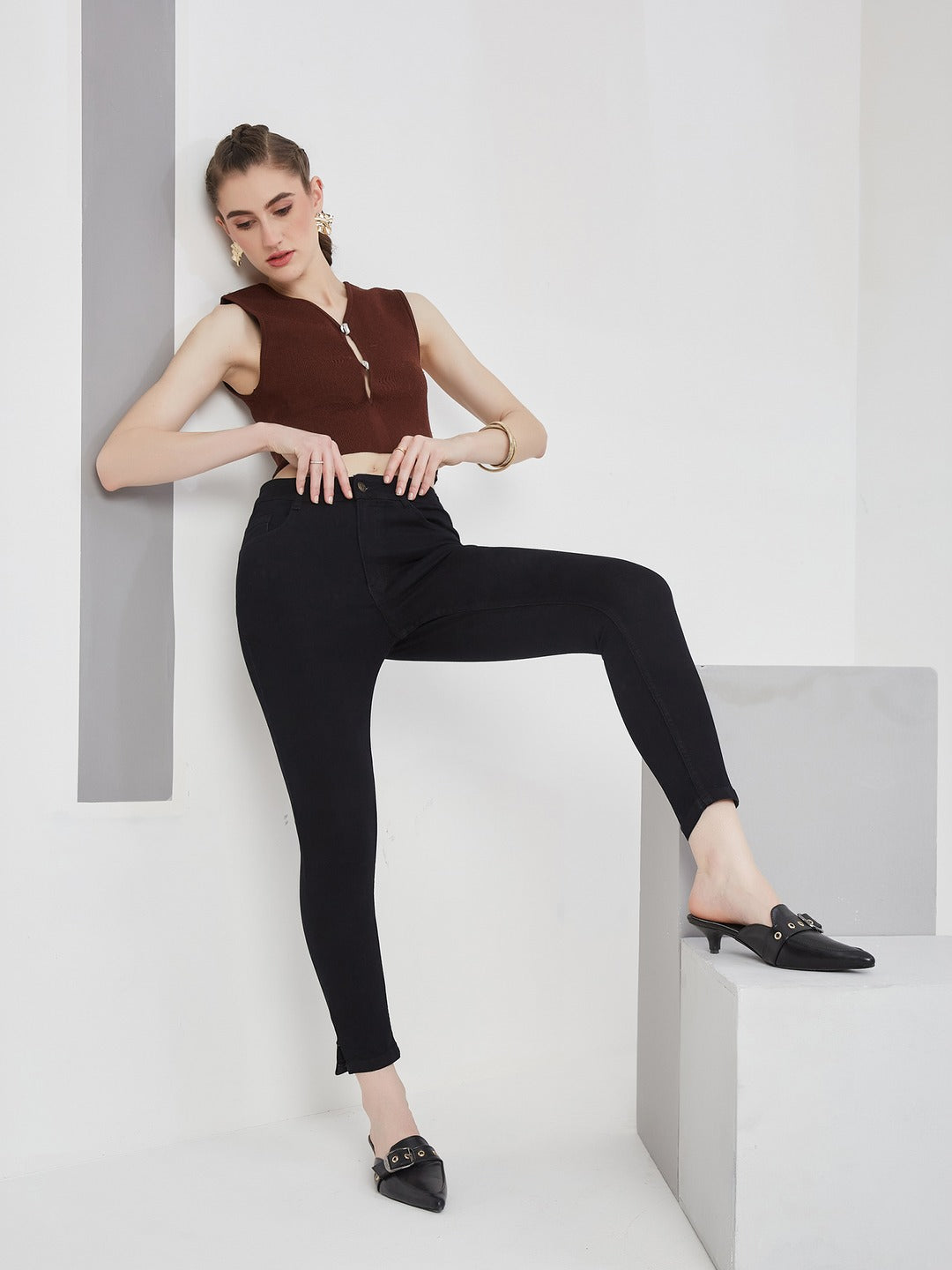 Black Skinny high-rise Cropped Stretchable Denim Jeans for Women