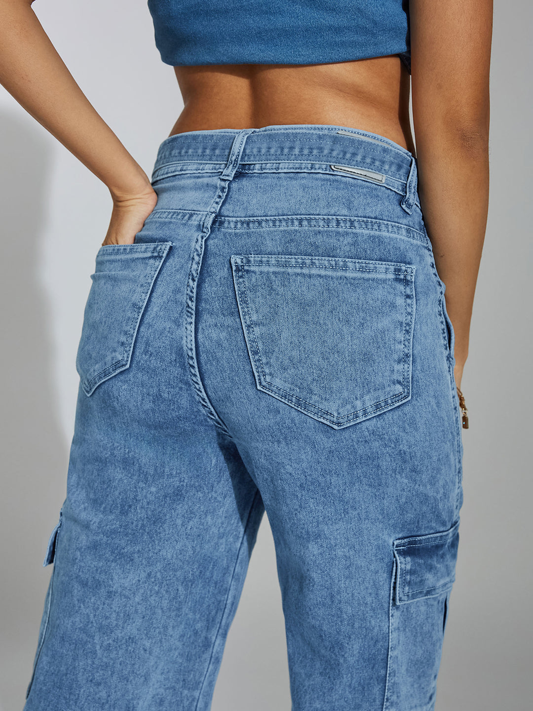 Women's Mid Blue Wide-Leg High-Rise Clean-Look Stretchable Cargo Denim Jeans
