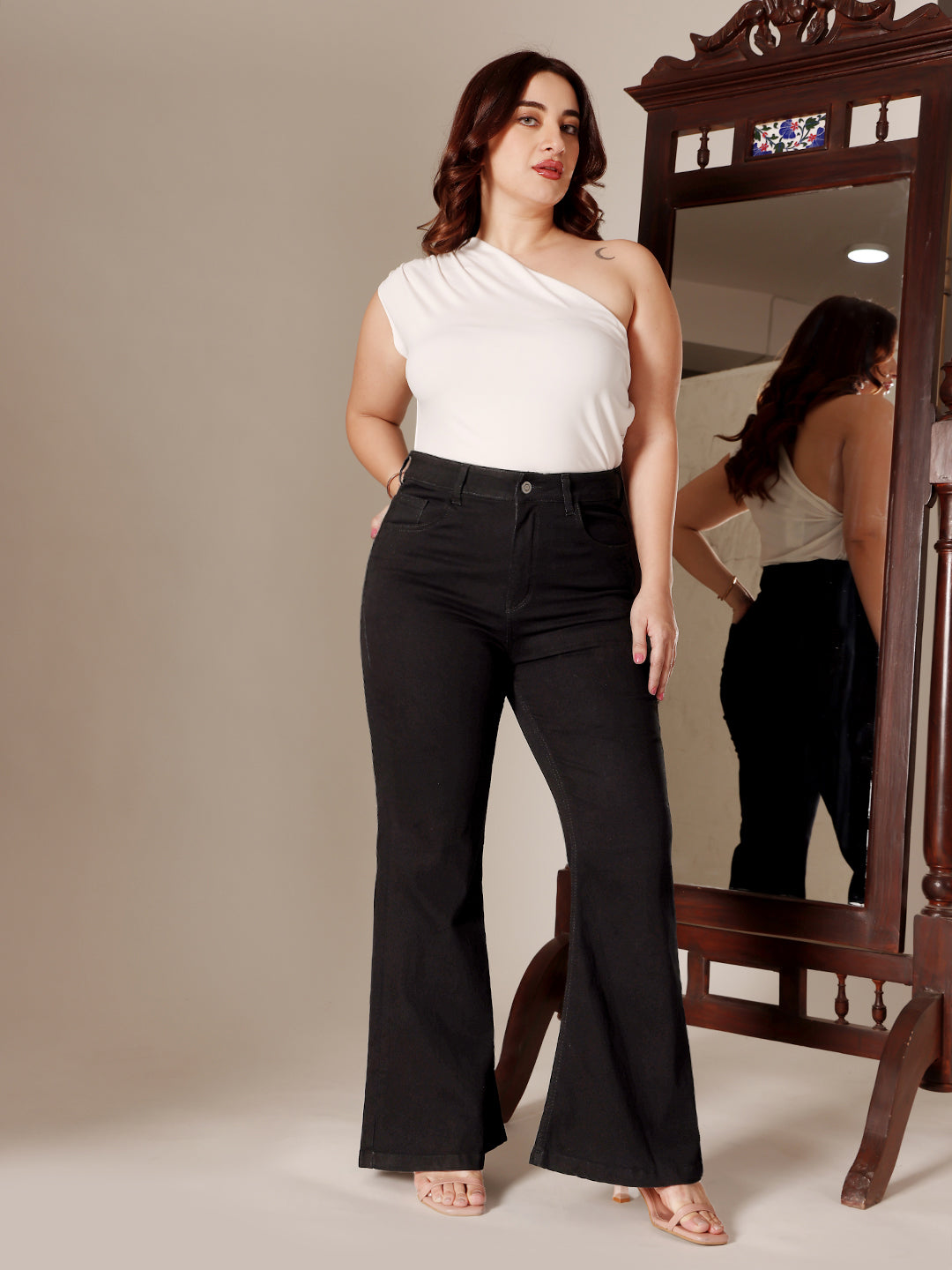 Black Bootcut High Rise Clean Look Regular Stretchable Denim Jeans for Women
