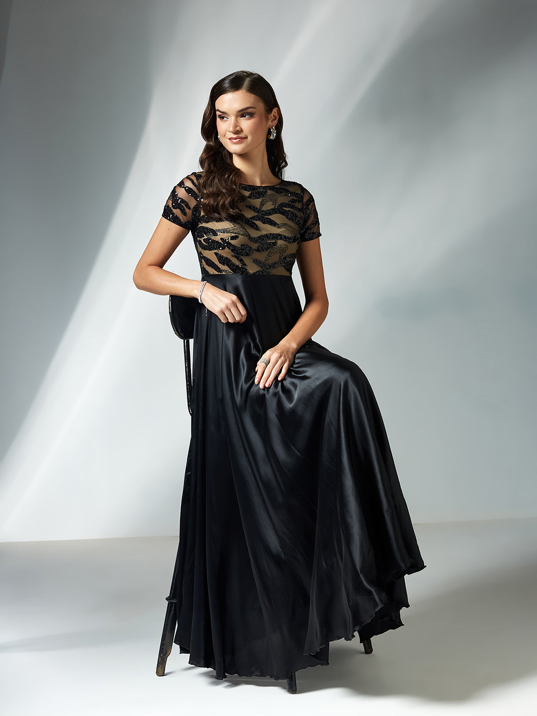 Women's Black Boat-Neck Short-Sleeve Abstract Fit & Flare Satin Maxi Dress