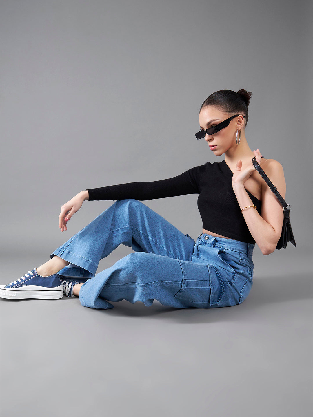 24/7 Comfort Women's Light Blue Wide-Leg High-Rise Clean-Look Regular-Length Stretchable Flared Cargo Style Denim Jeans