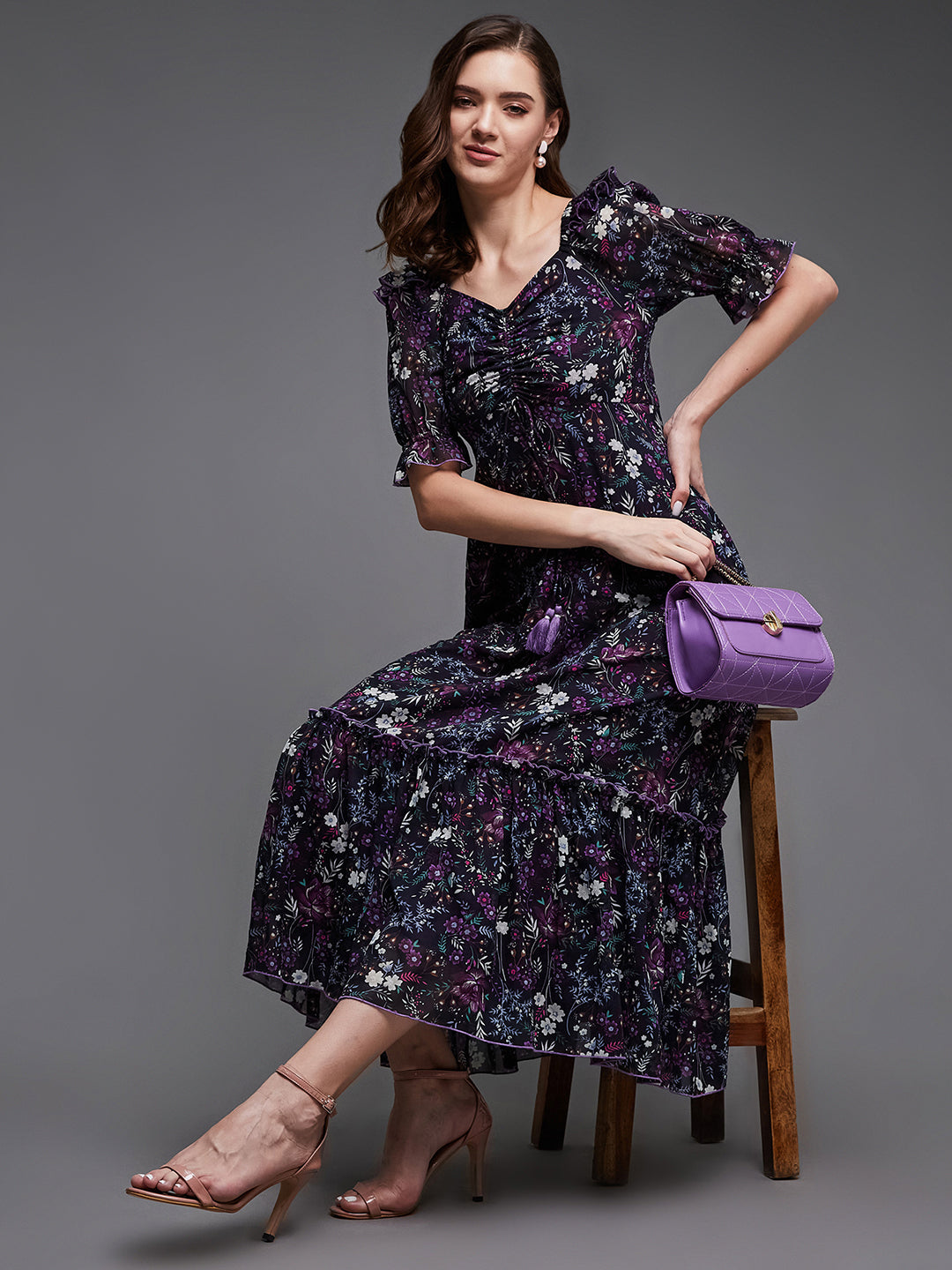 Women's Multicolored-Base-Black Sweetheart-Neck Puffed Sleeve Floral Ruching Georgette Maxi Dress