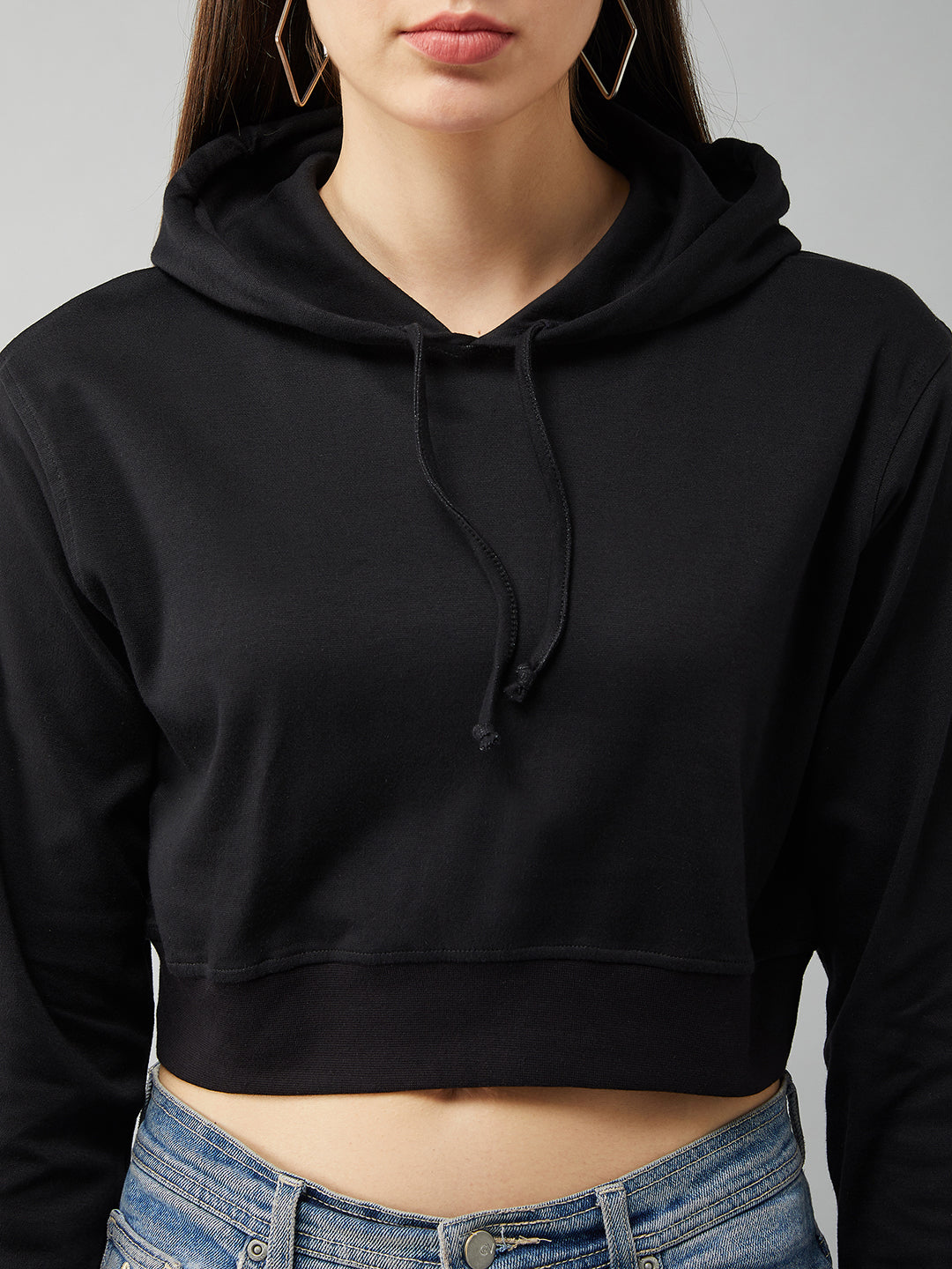 Women's Black Solid Round Neck Full Sleeve Hooded Boxy Crop Sweatshirt