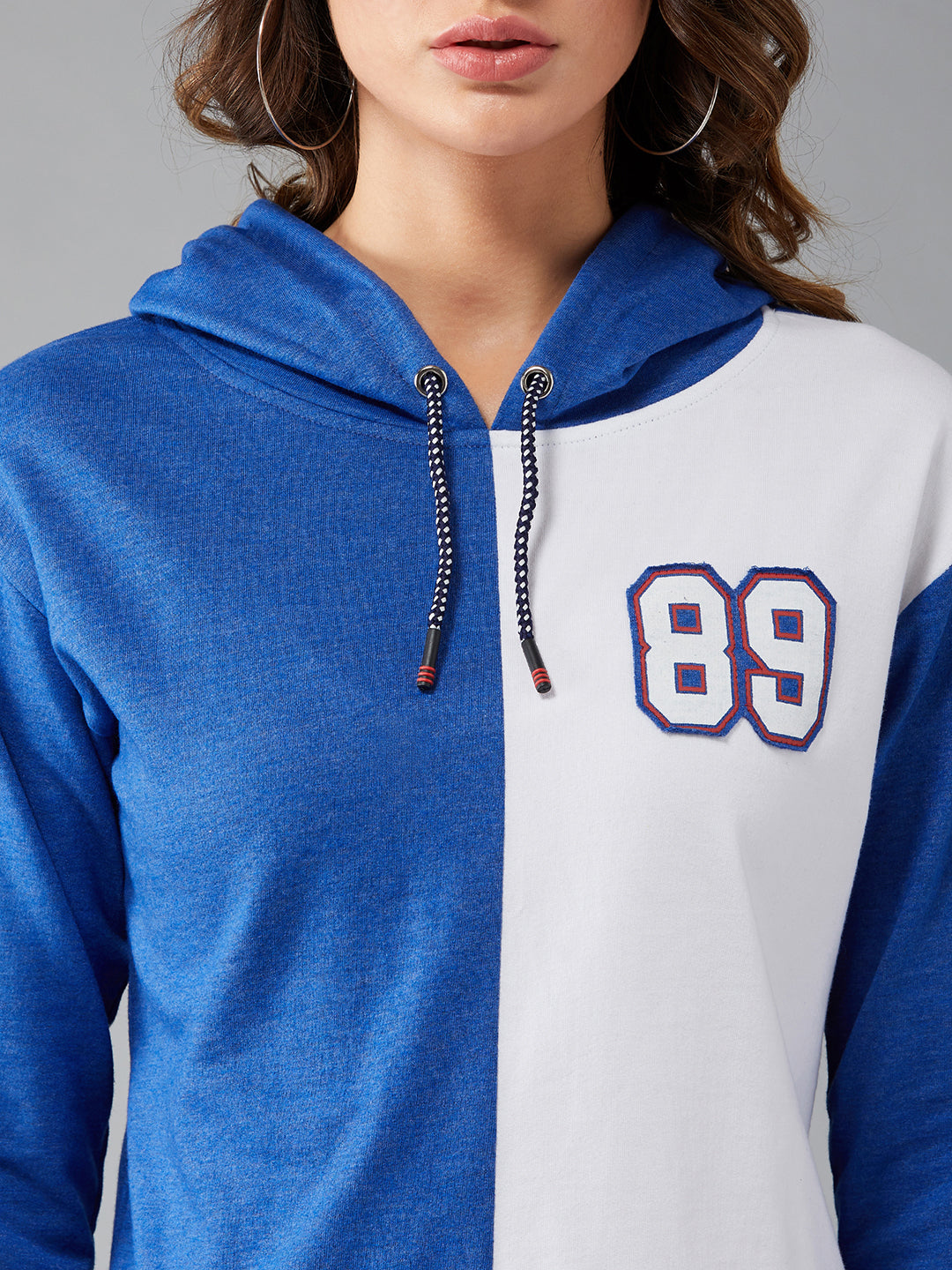 Women's Multicolor-Base Azure Blue Round Neck Full Sleeves Ribbed Solid Drop Shoulder Regular Length Color-blocked Sweatshirt