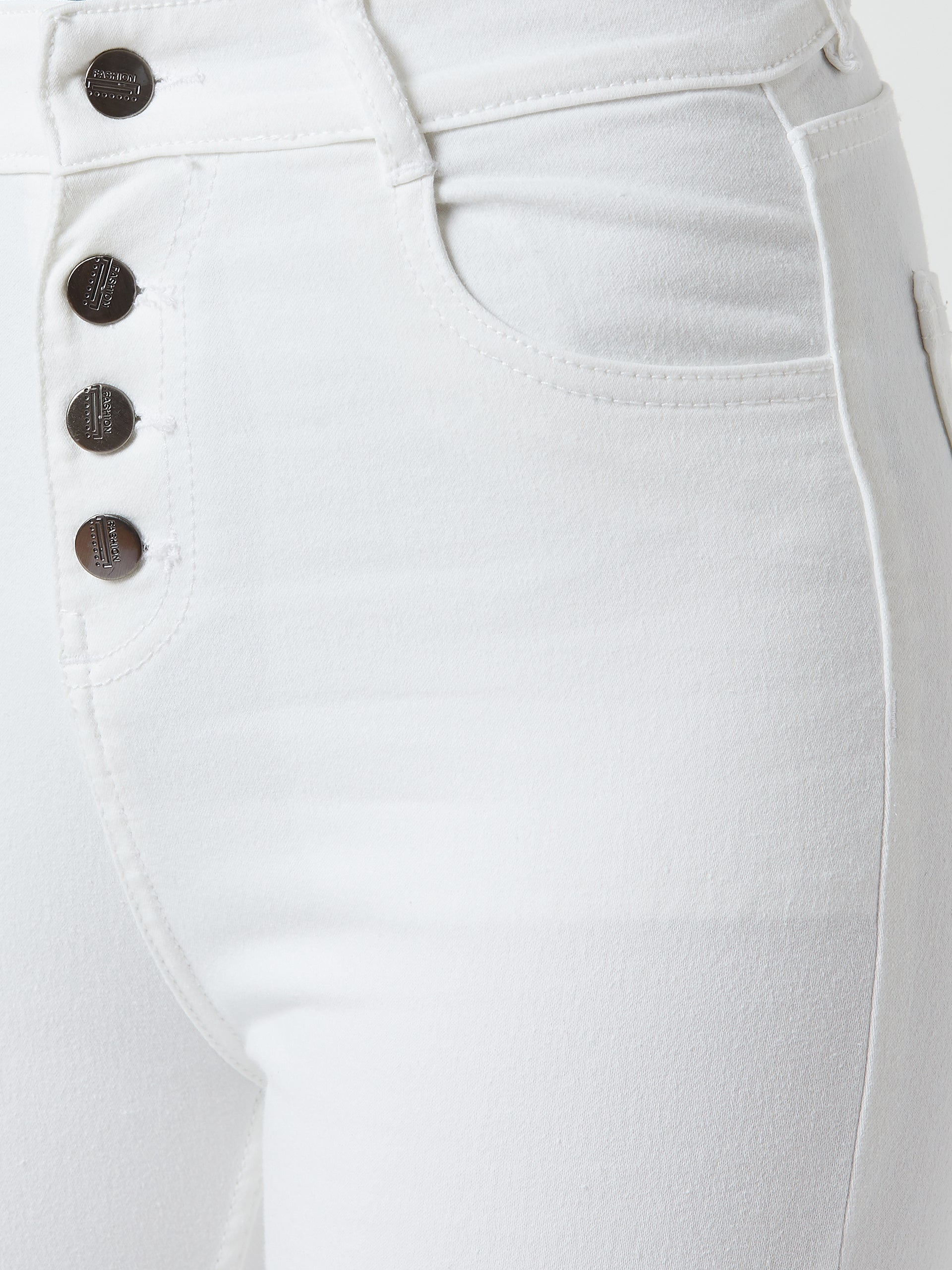 Women's White Skinny Fit High Rise Cropped Raw Edge Detailing Stretchable Denim Jeans