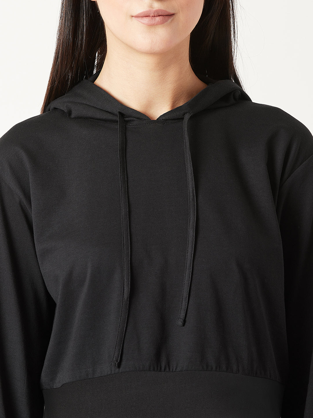 Women's Black Solid Round Neck Full Sleeve Hooded Boxy Crop Sweatshirt