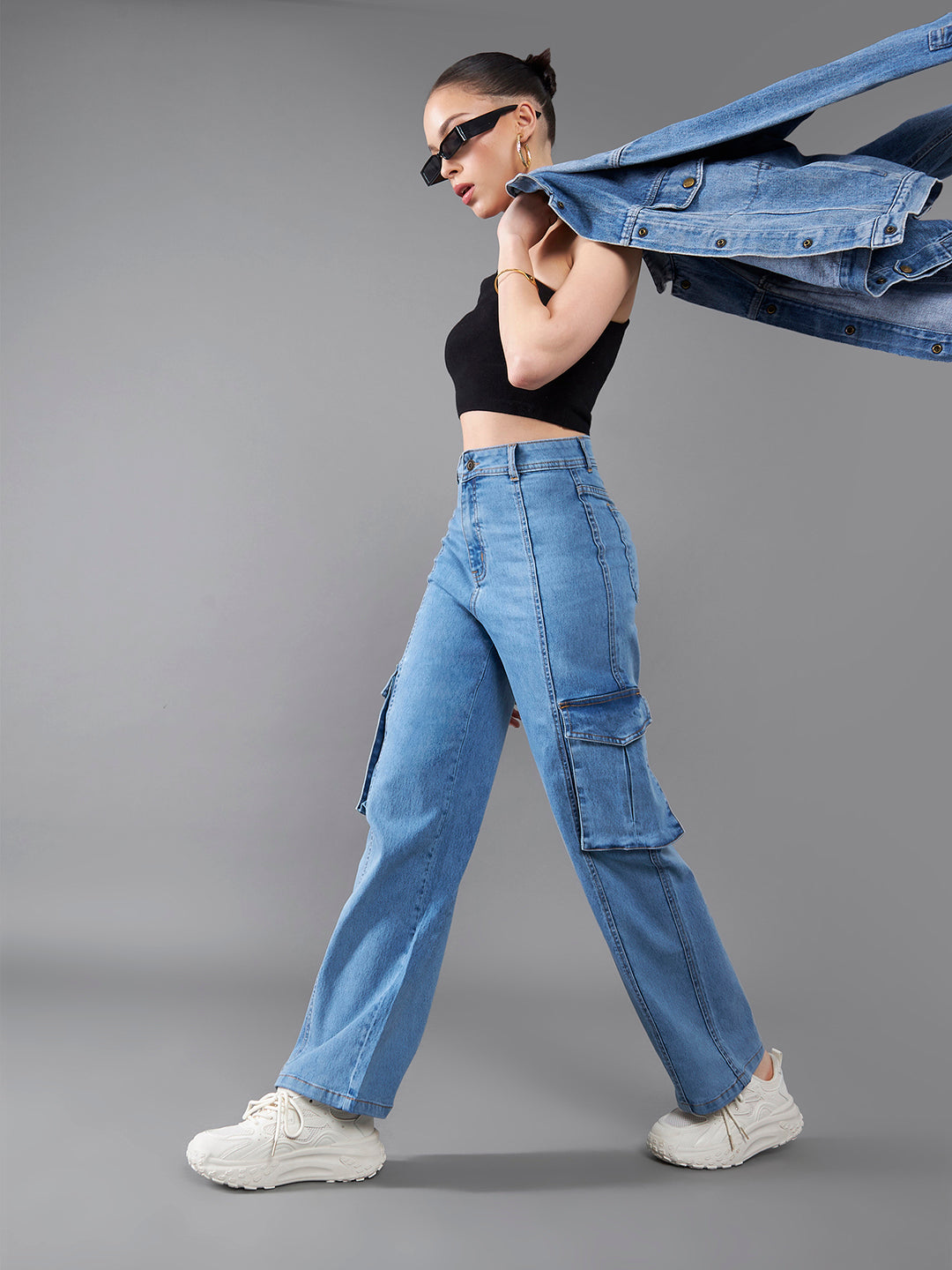 24/7 Comfort Women's Blue Wide-Leg High-Rise Regular Length Stretchable Patch Pocketed Cargo Denim Jeans