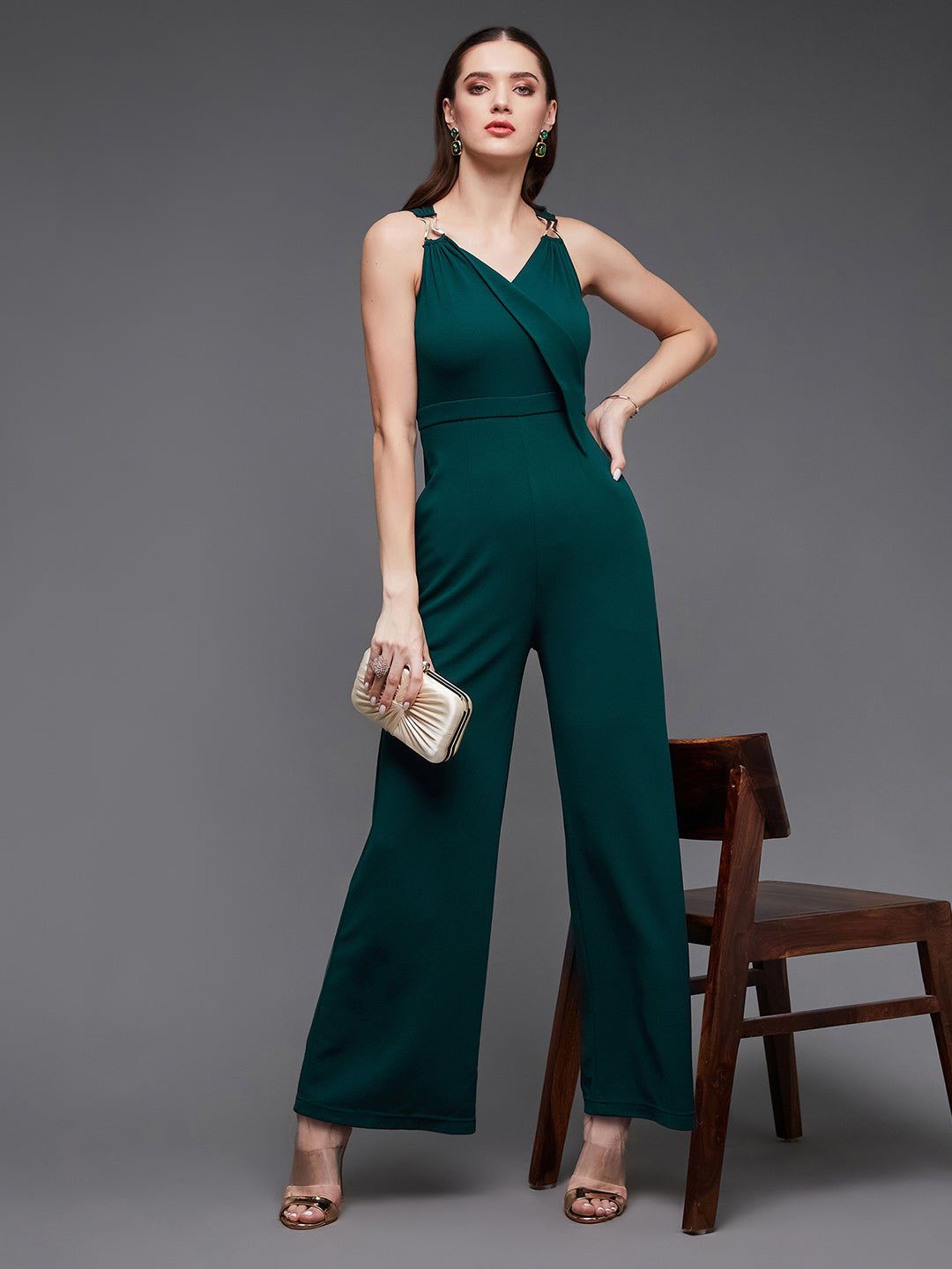 Crease Ease Women's Green V-Neck Sleeveless Solid Wrap Regular Length Jumpsuit