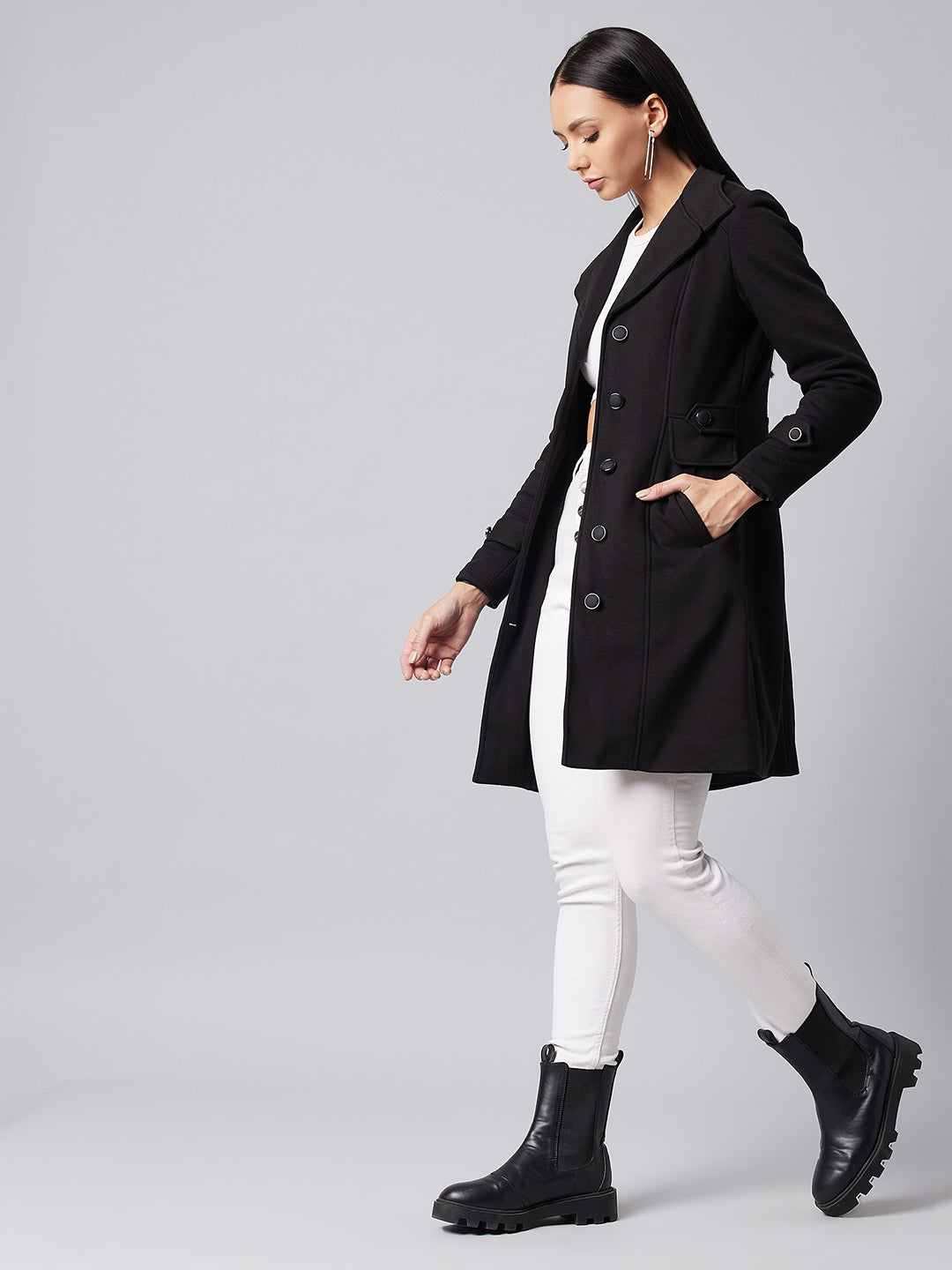 Women's Black Notch Collar Full Sleeve Solid Front-Open Longline Jacket