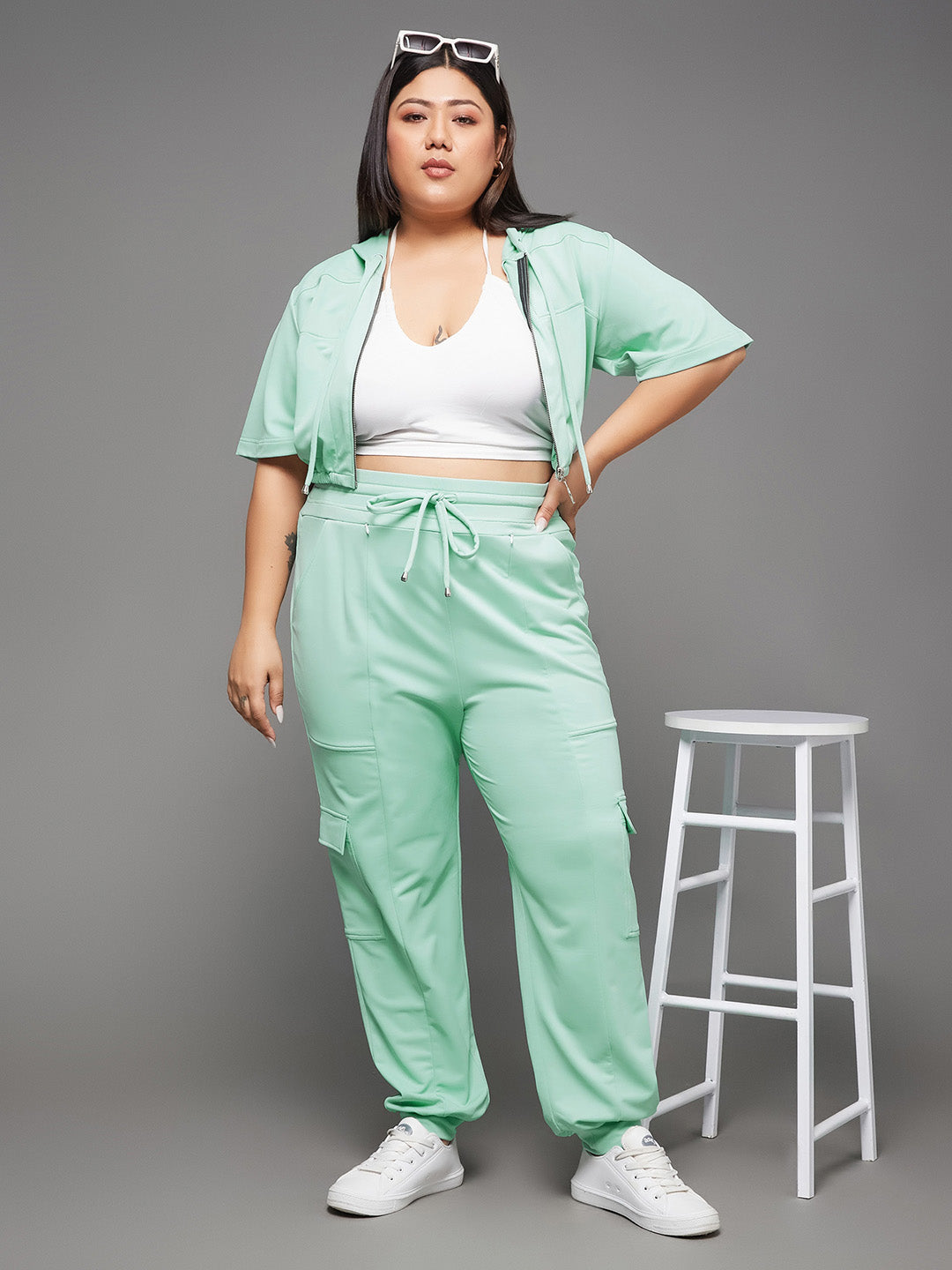 Women's Mint Round Short Polyester Solid Crop Regular Co-ord Set